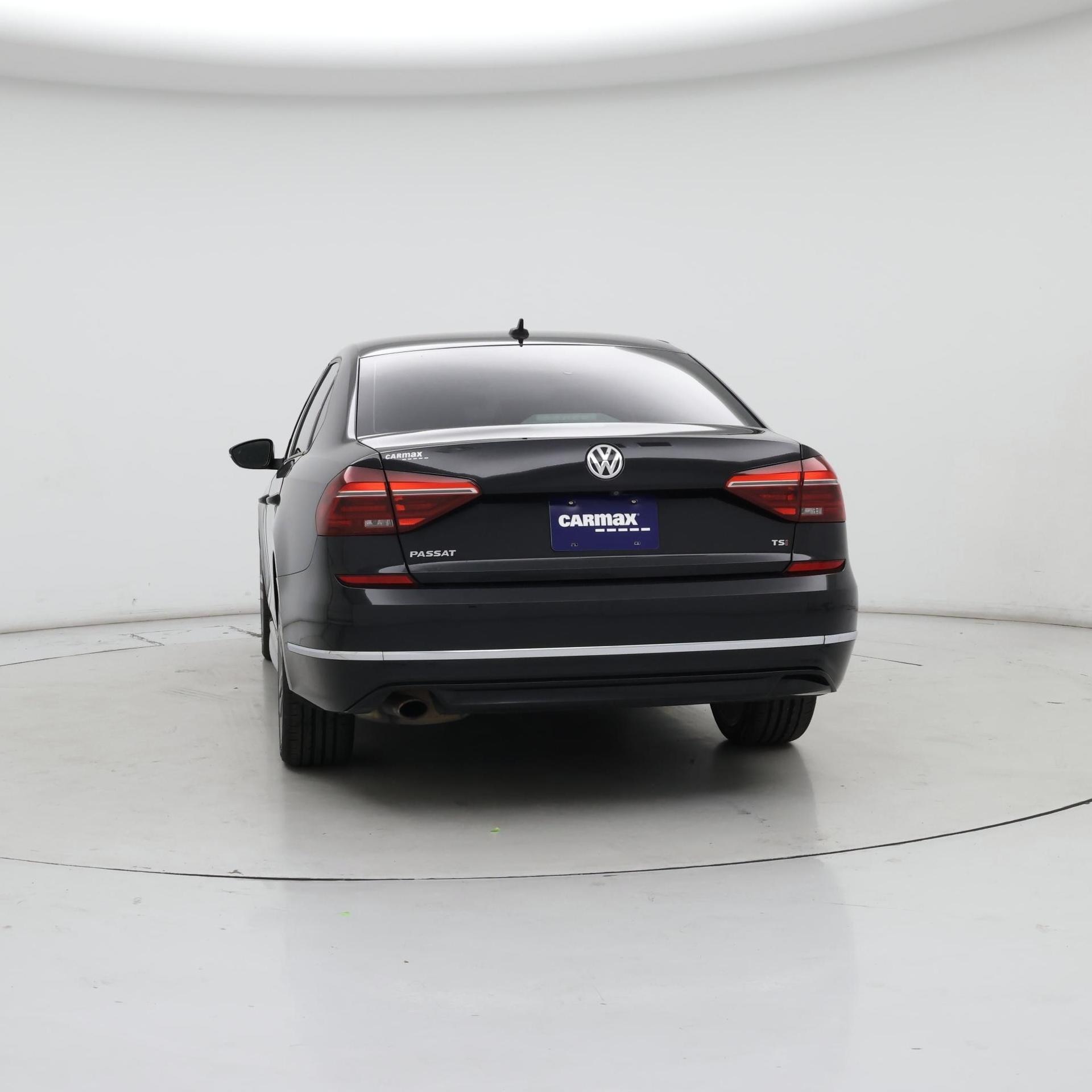 Thumbnail: 2018 Volkswagen Passat - 6