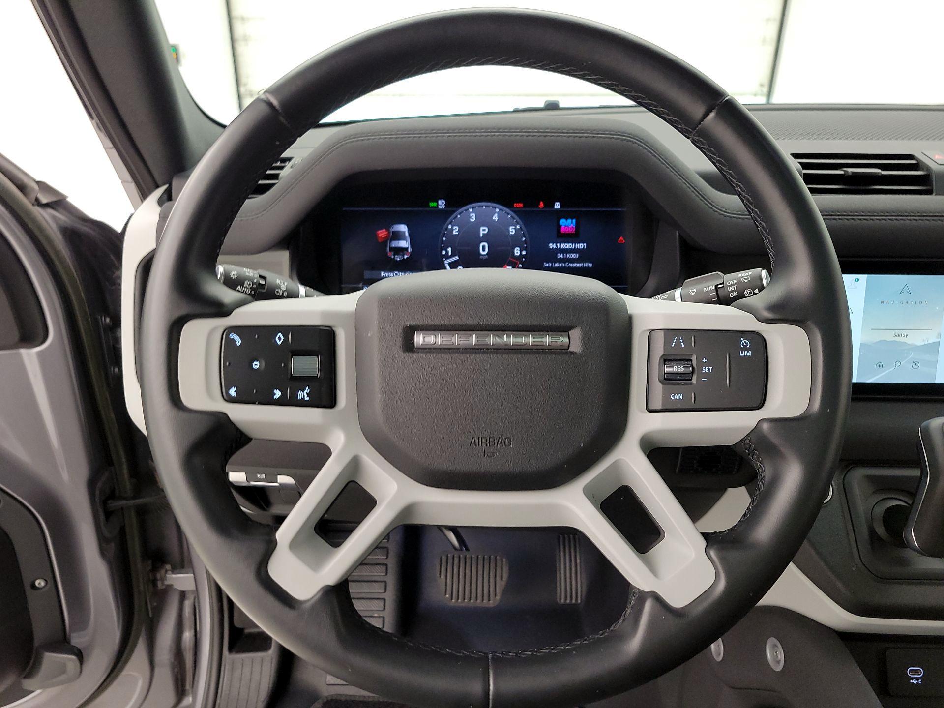 Thumbnail: 2023 Land Rover Defender - 10