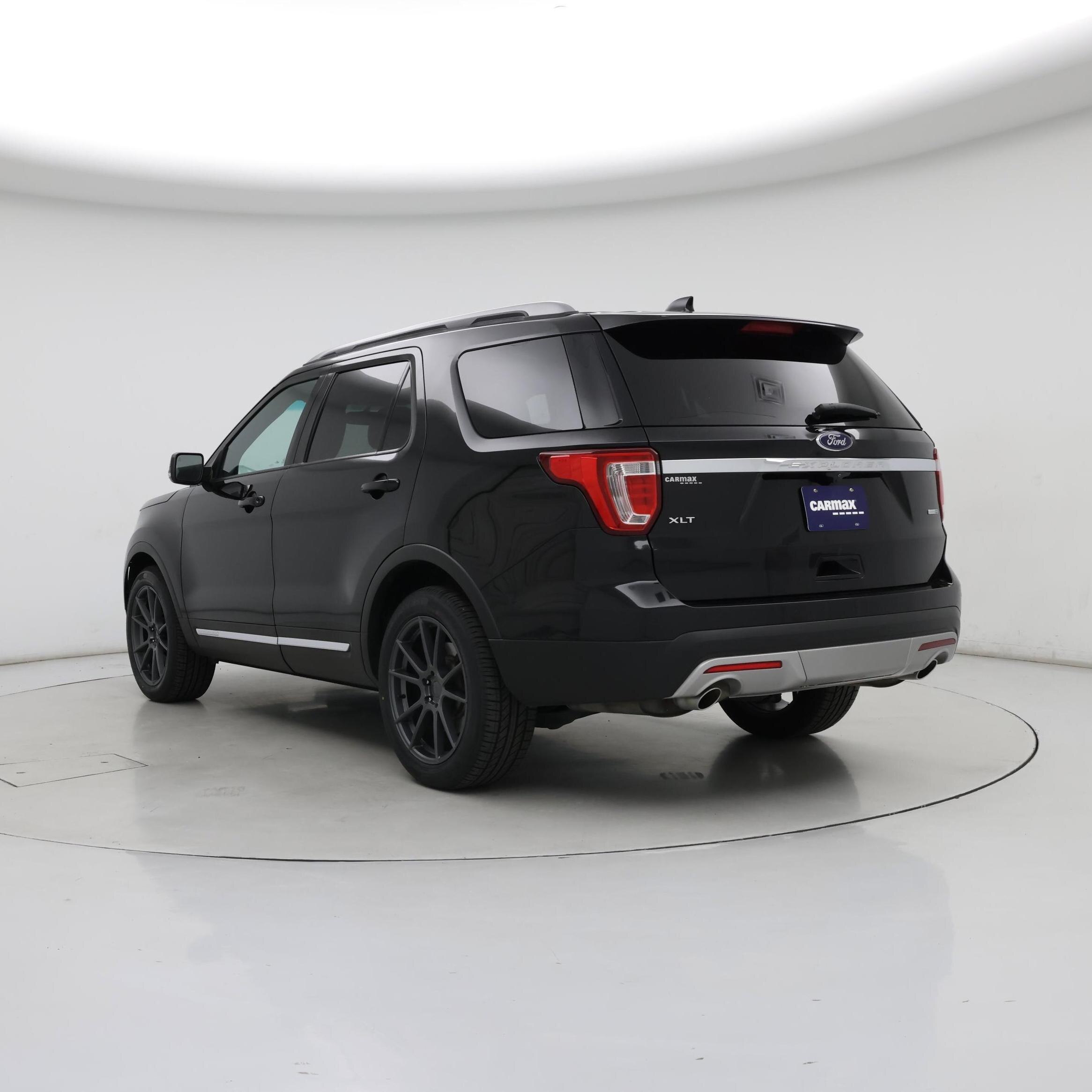 Thumbnail: 2016 Ford Explorer - 2