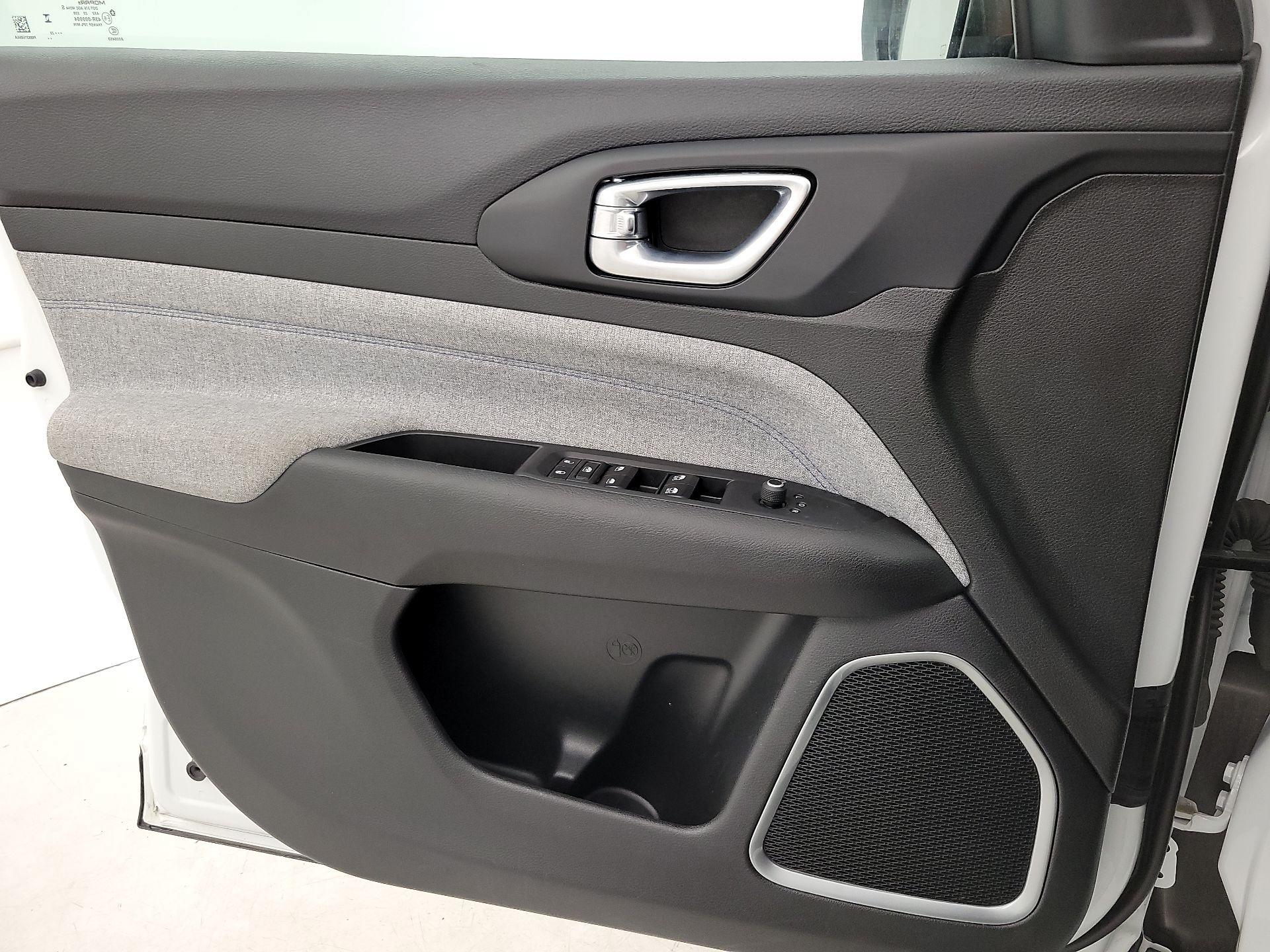 Thumbnail: 2023 Jeep Compass - 12