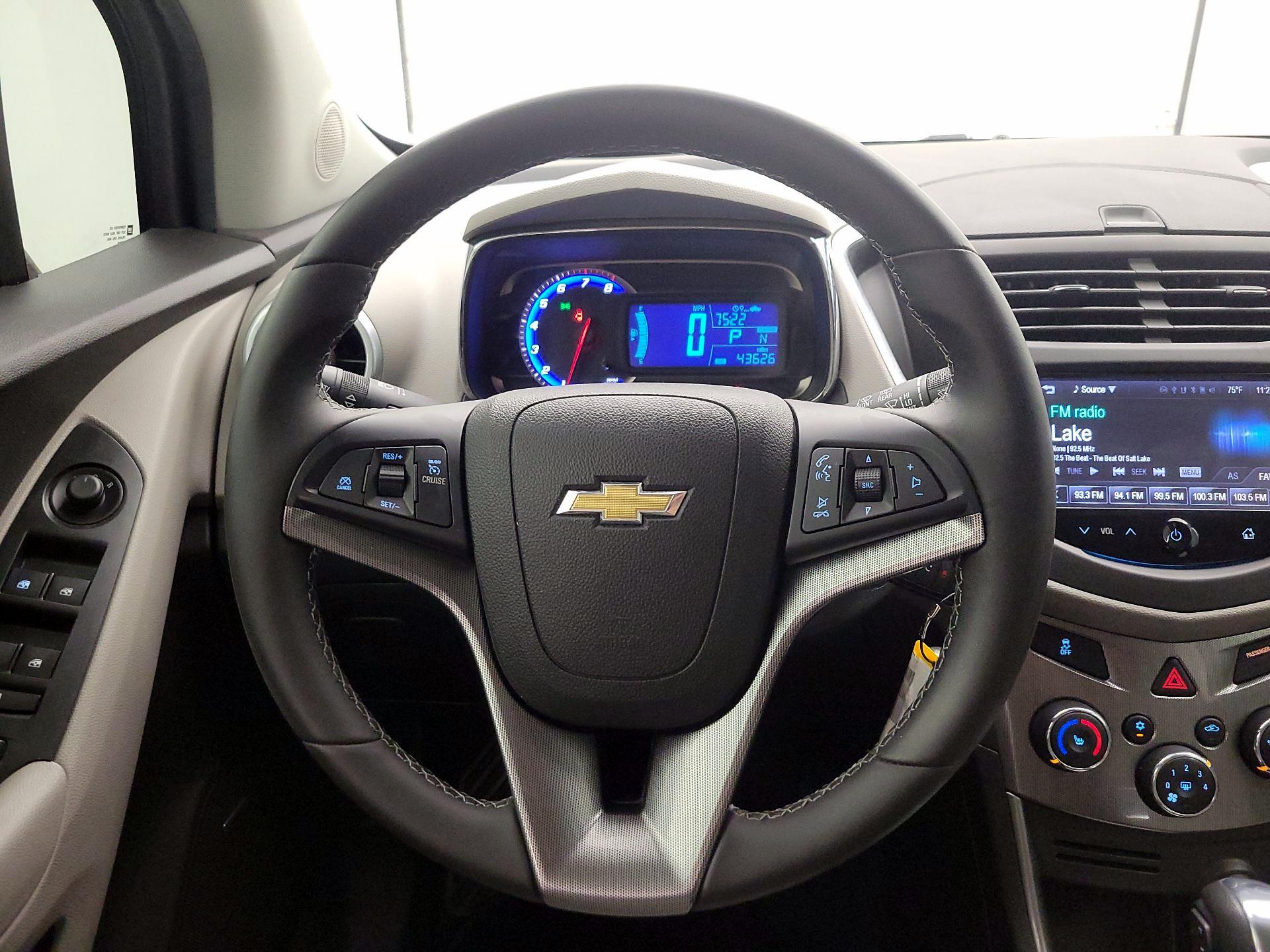 Thumbnail: 2016 Chevrolet Trax - 10
