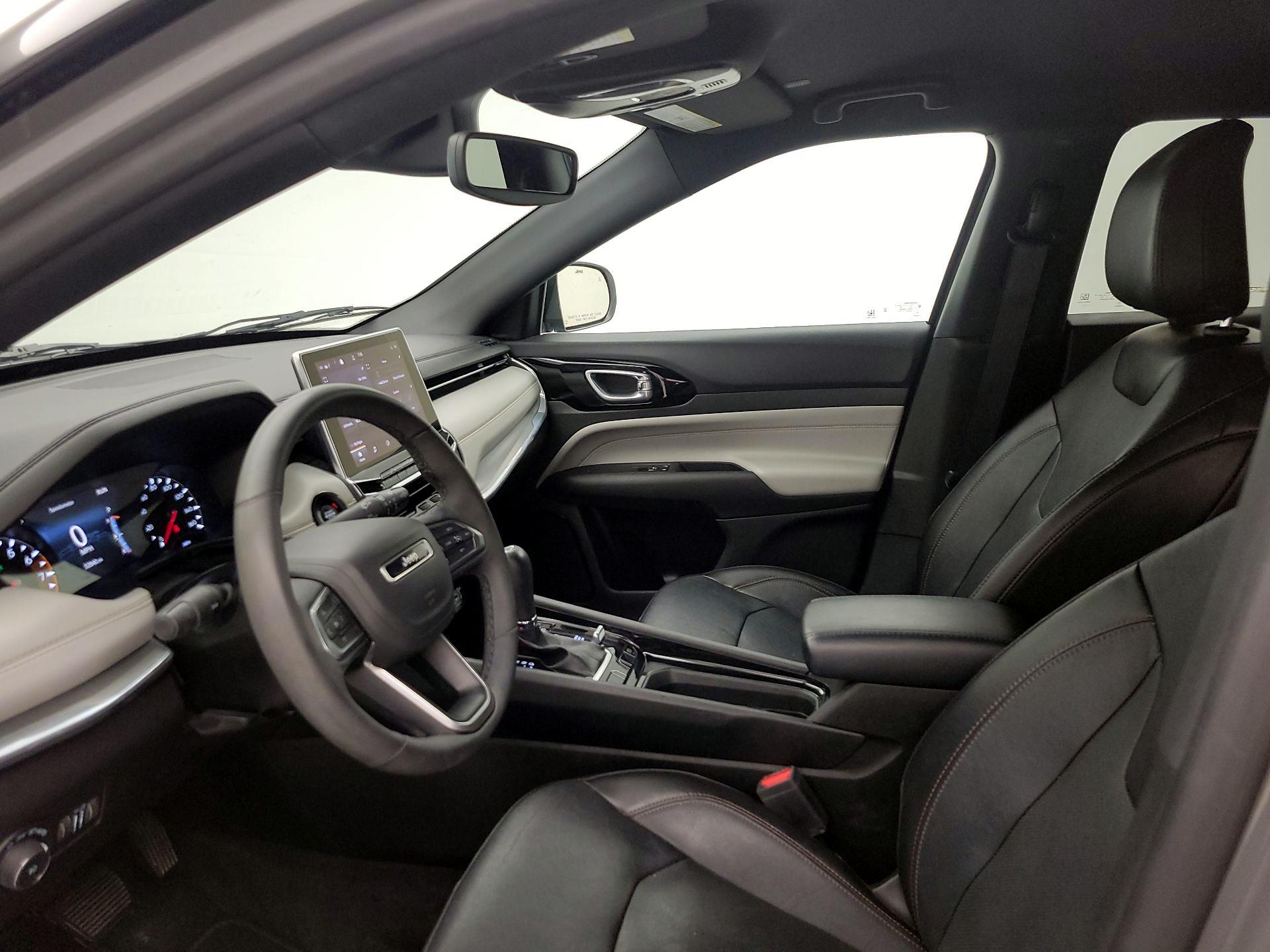 Thumbnail: 2023 Jeep Compass - 11