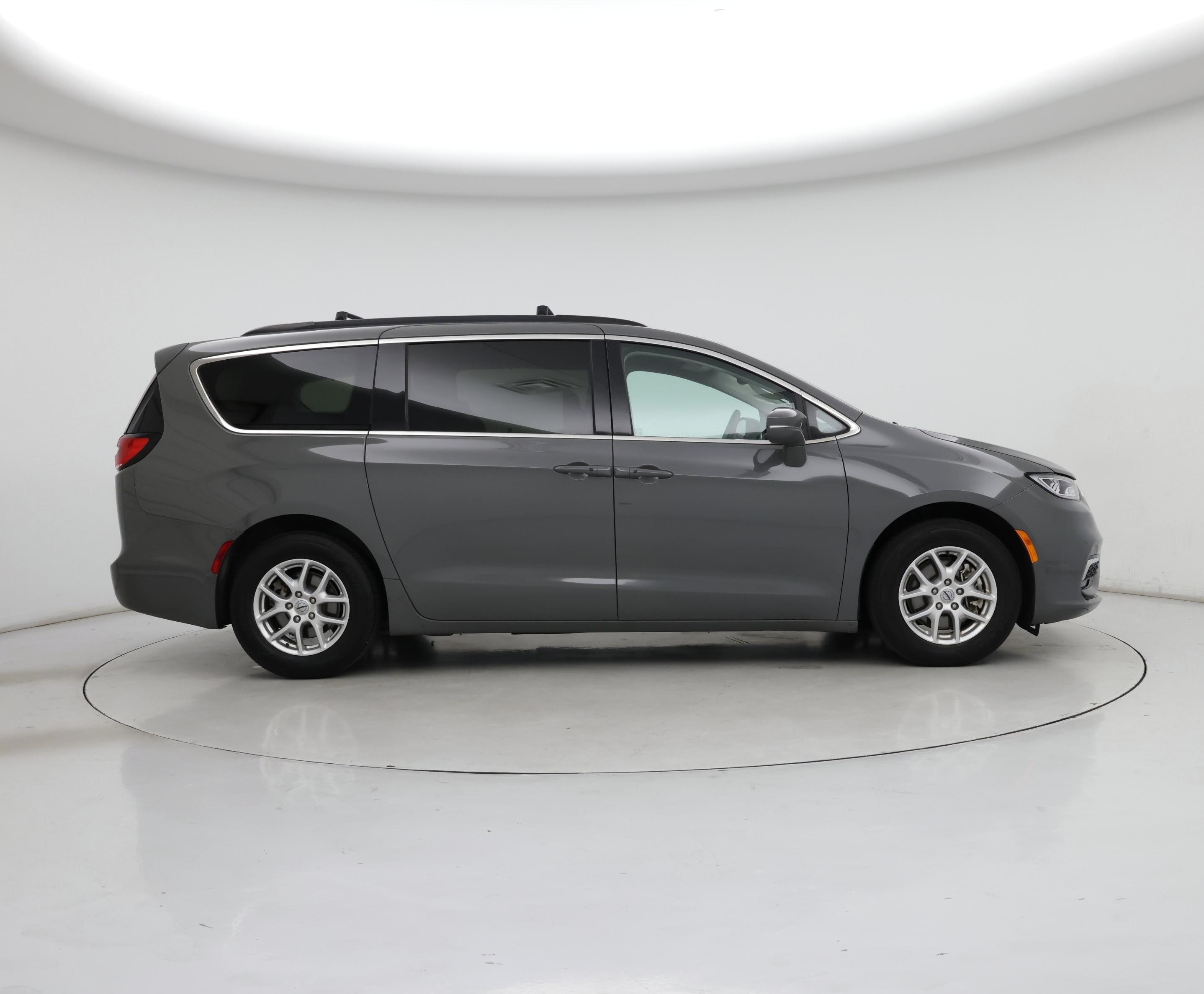 Thumbnail: 2022 Chrysler Pacifica - 7