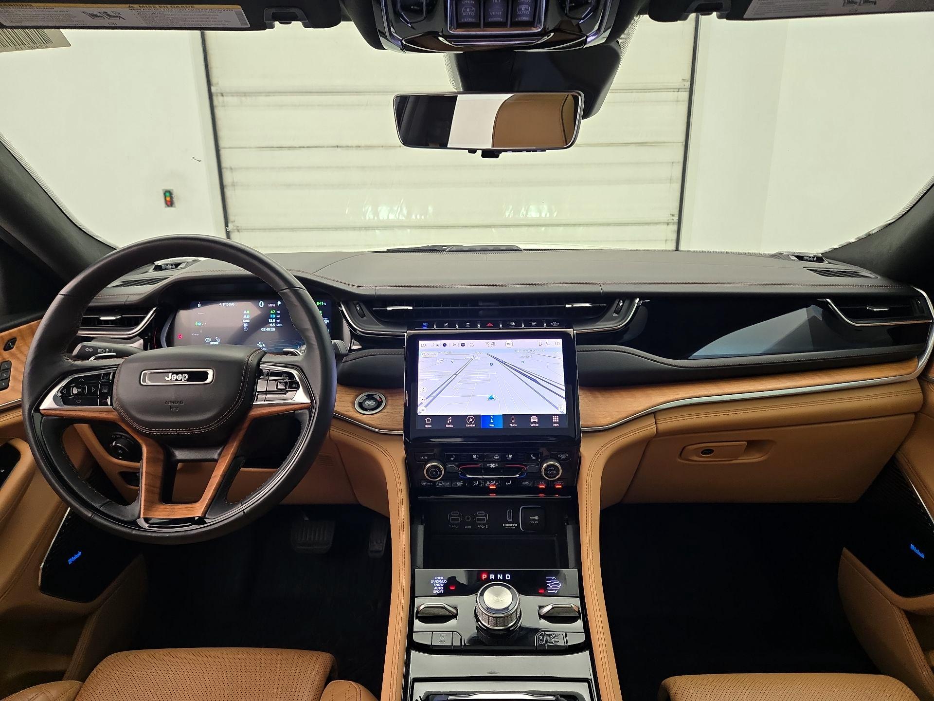 Thumbnail: 2023 Jeep Grand Cherokee - 9