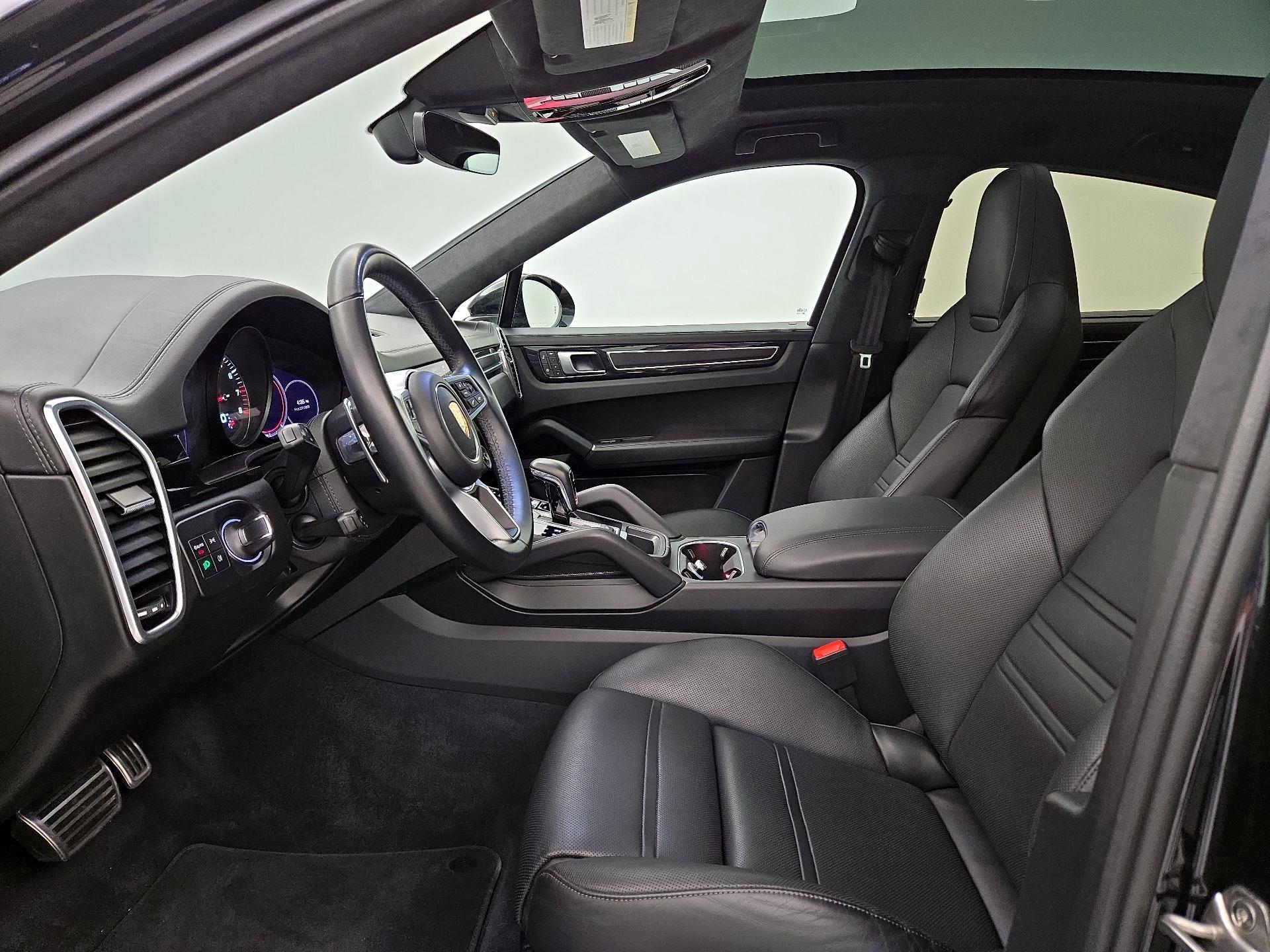 Thumbnail: 2022 Porsche Cayenne - 11
