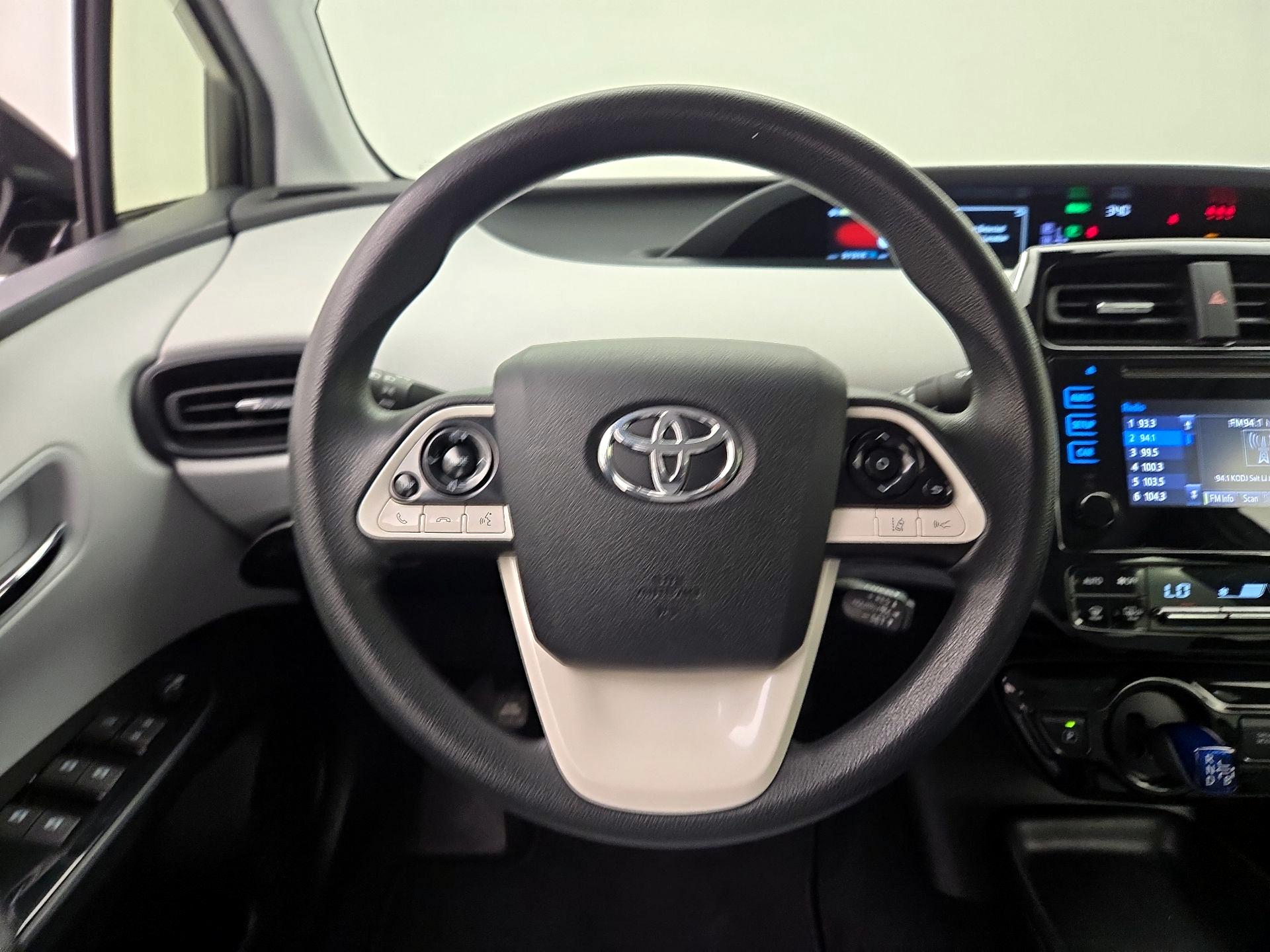 Thumbnail: 2017 Toyota Prius - 10