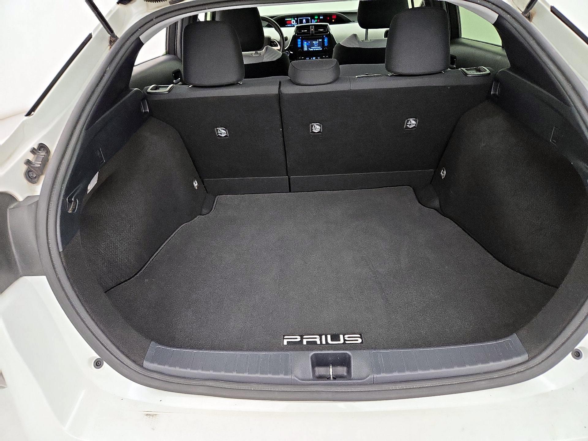 Thumbnail: 2017 Toyota Prius - 19