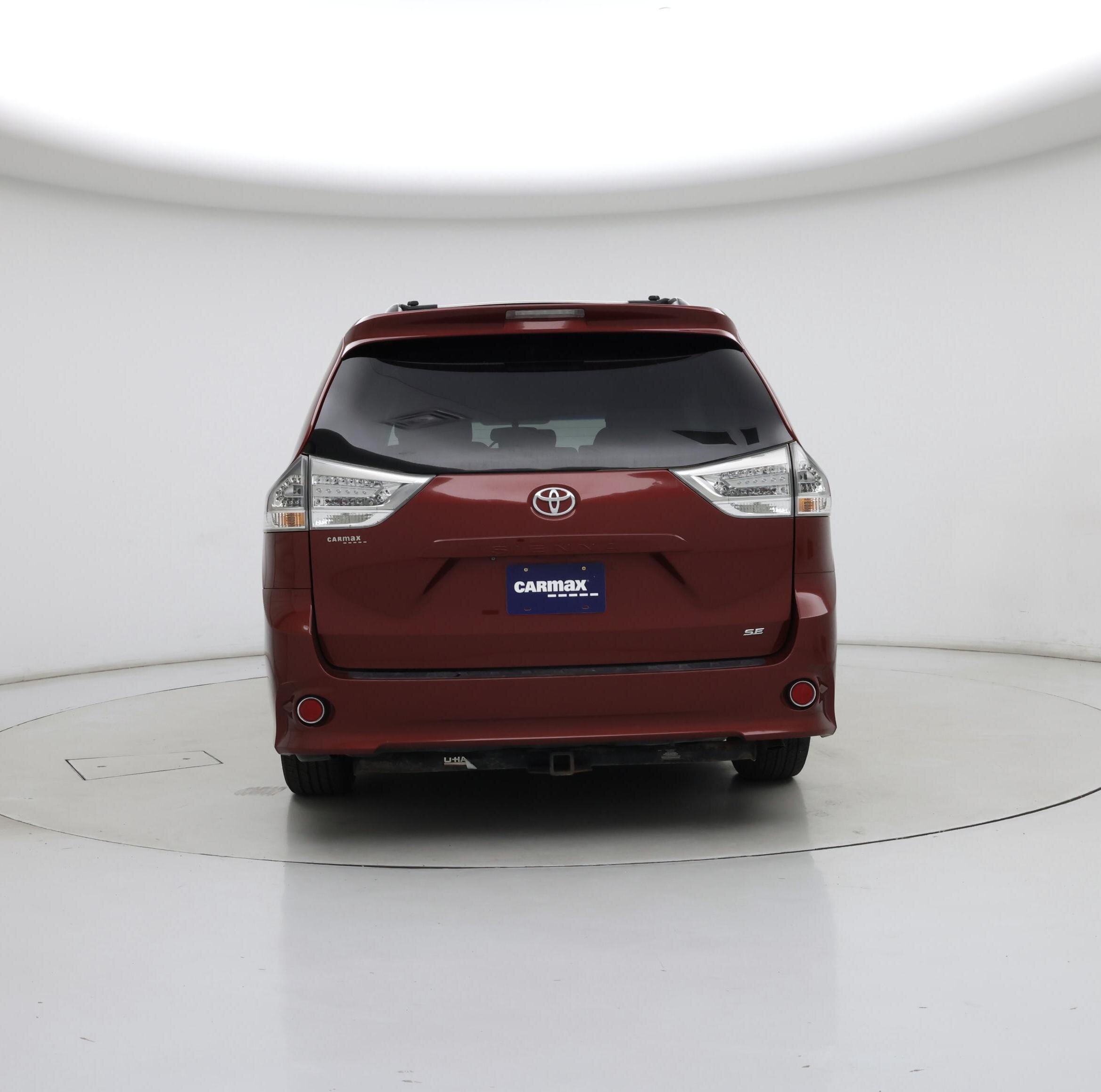 Thumbnail: 2015 Toyota Sienna - 6