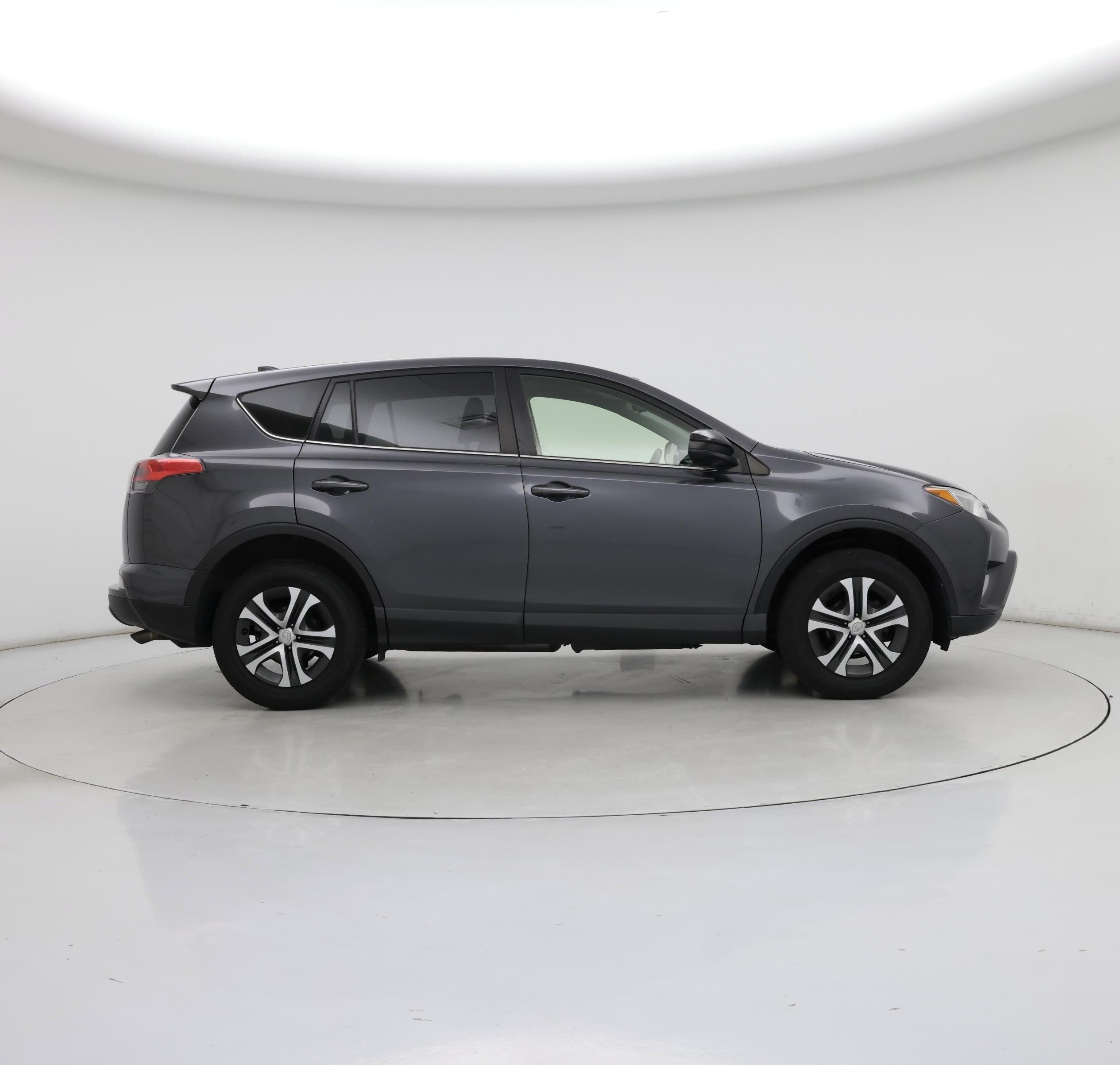 Thumbnail: 2018 Toyota RAV4 - 7