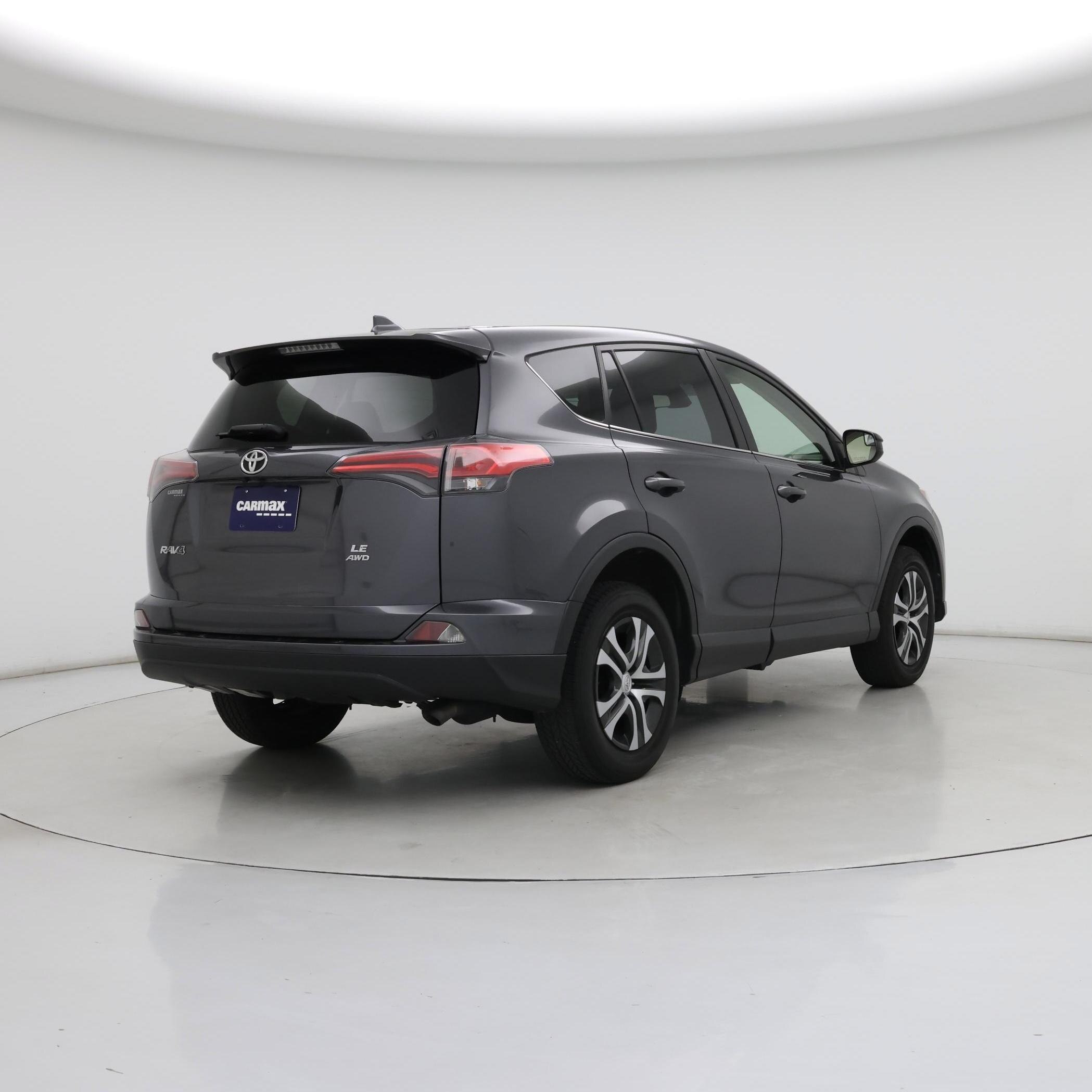 Thumbnail: 2018 Toyota RAV4 - 8