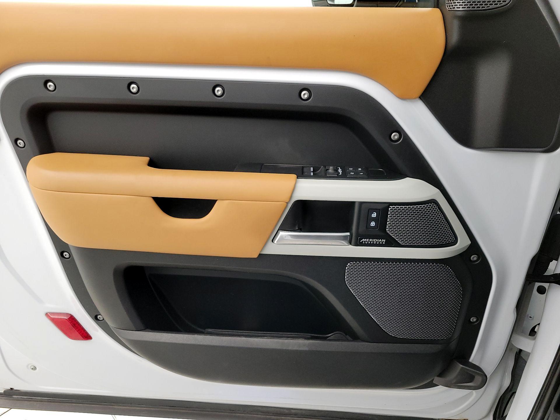Thumbnail: 2023 Land Rover Defender - 12