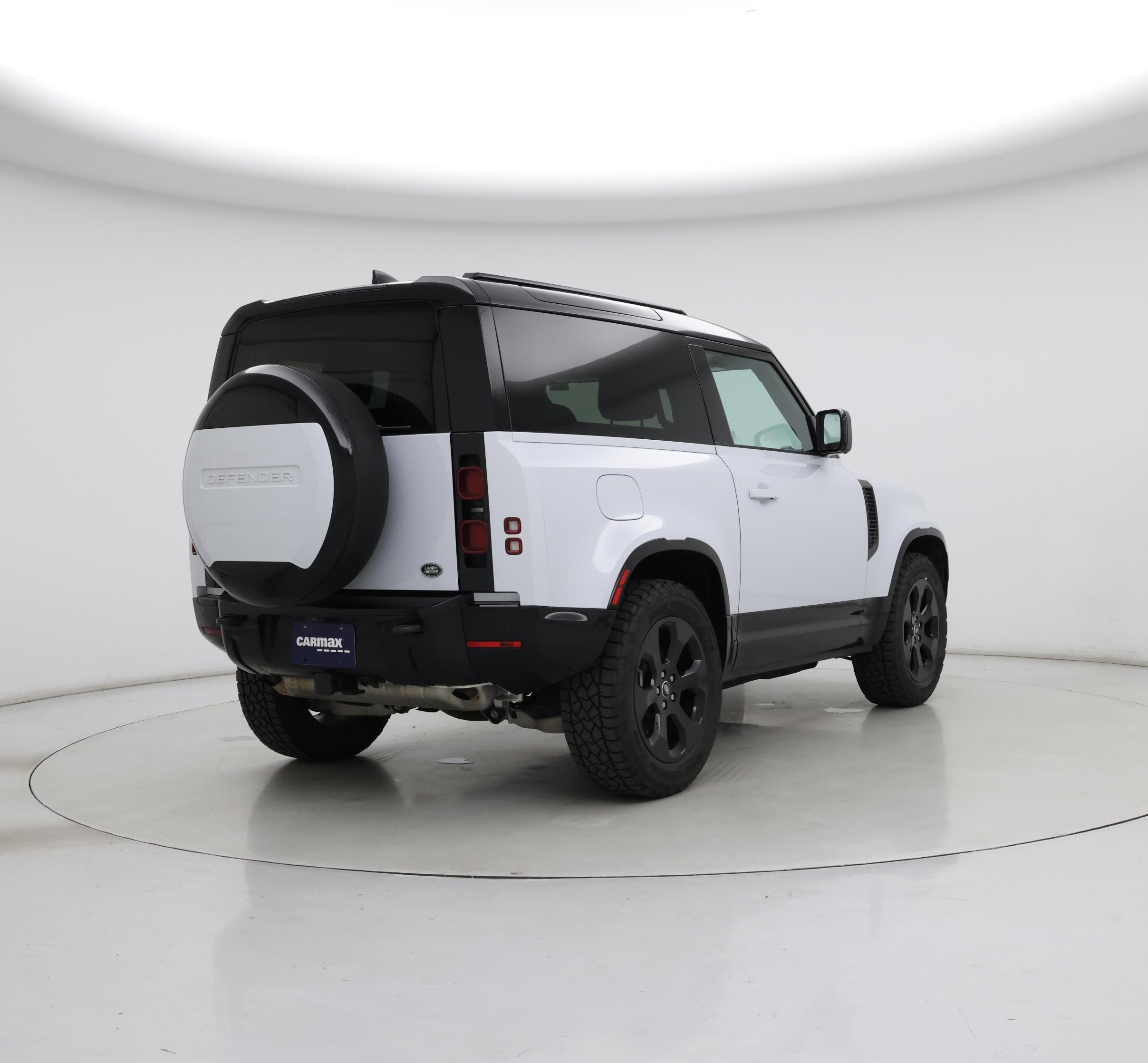 Thumbnail: 2023 Land Rover Defender - 8