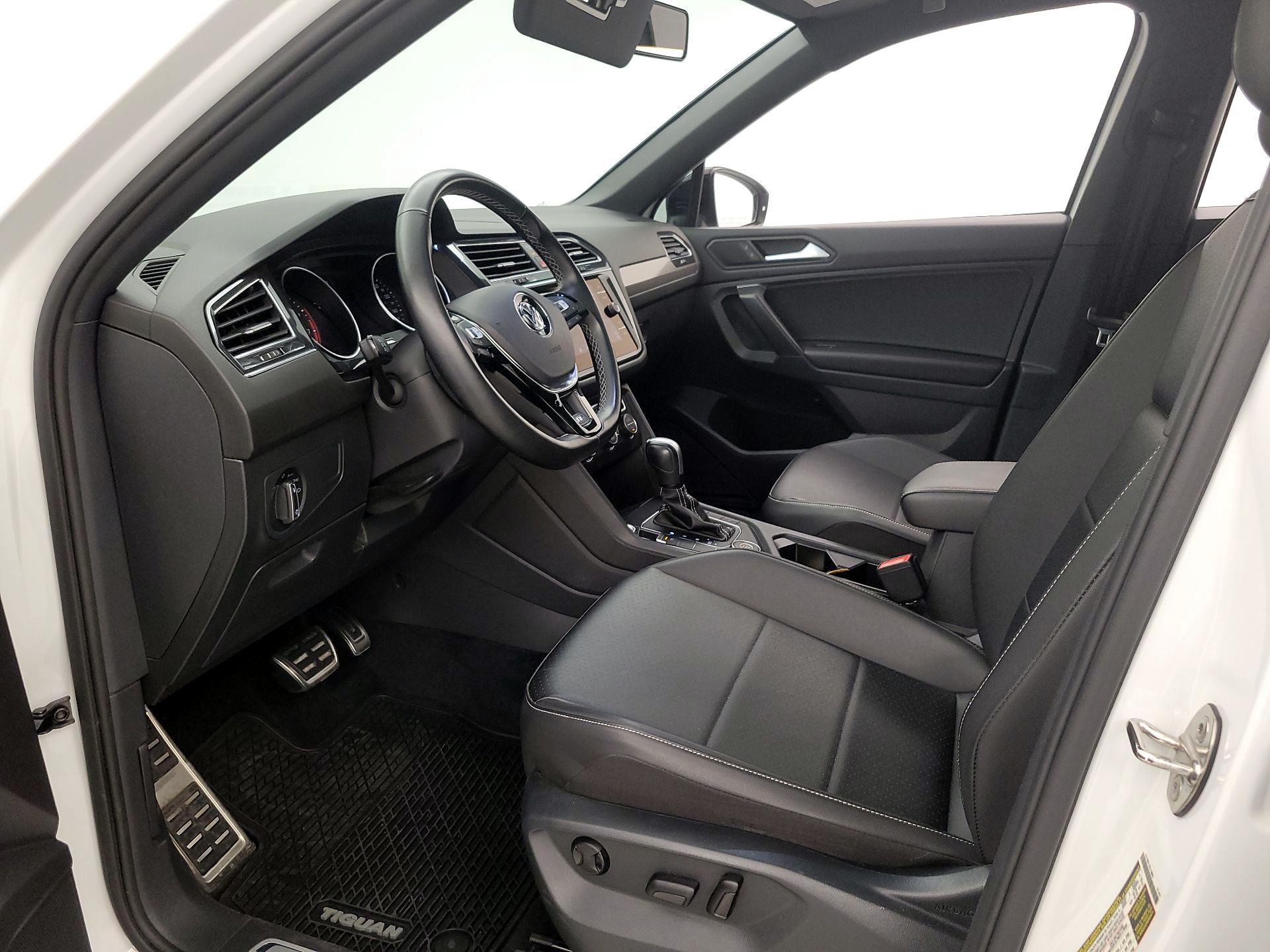 Thumbnail: 2021 Volkswagen Tiguan - 11