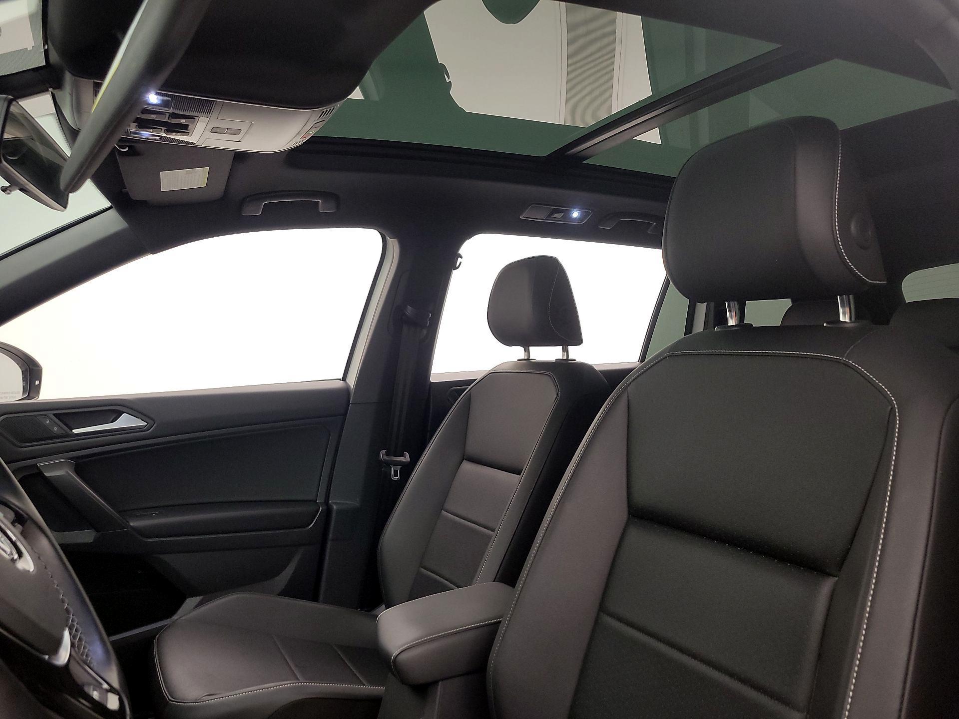 Thumbnail: 2021 Volkswagen Tiguan - 19