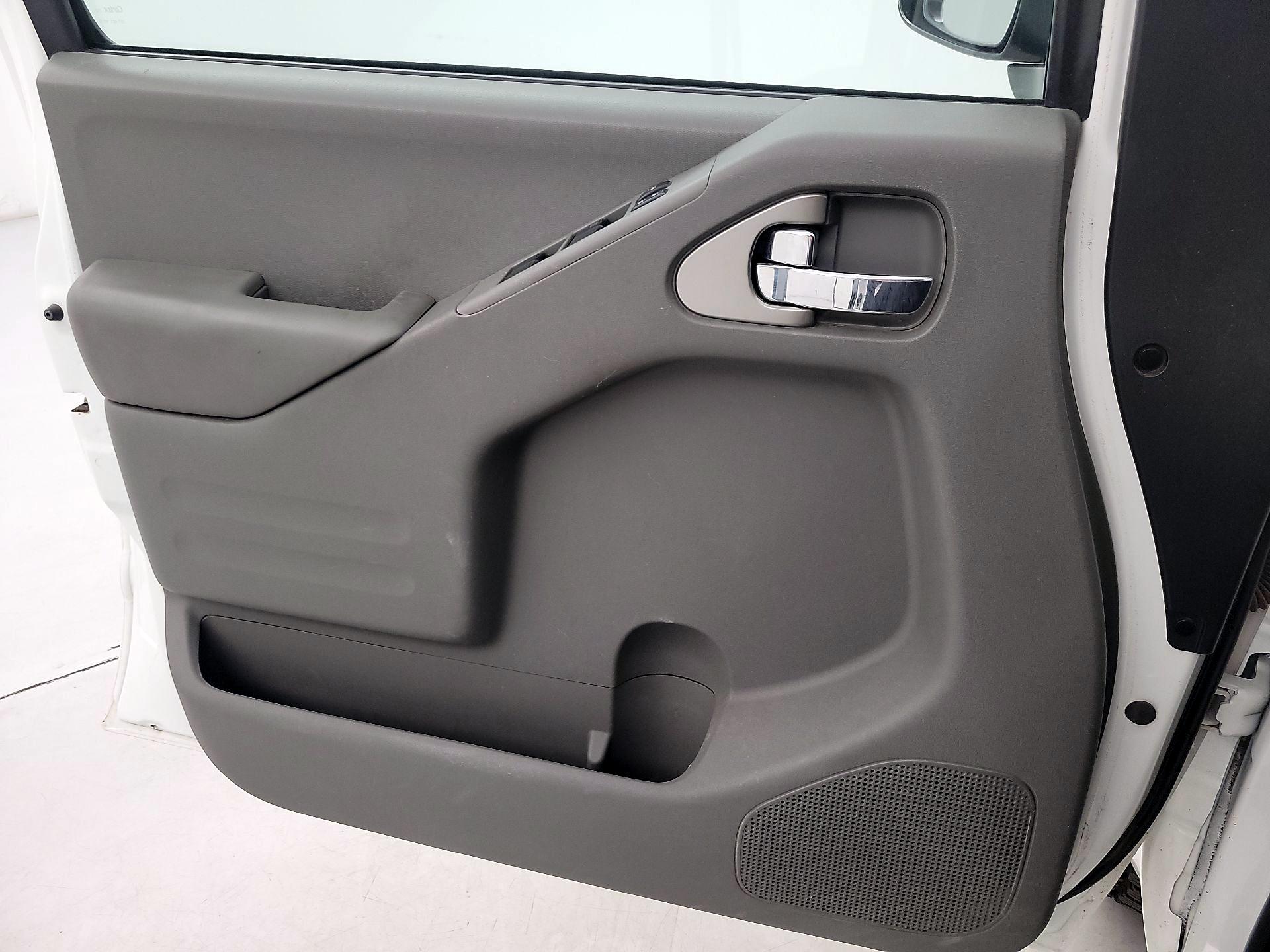 Thumbnail: 2016 Nissan Frontier - 12