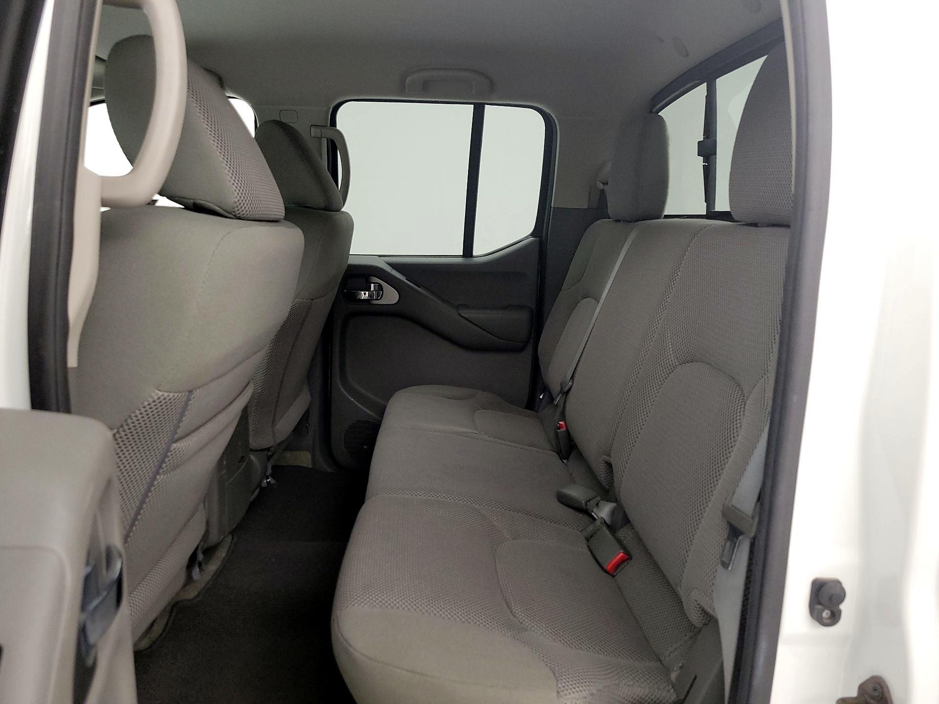 Thumbnail: 2016 Nissan Frontier - 18