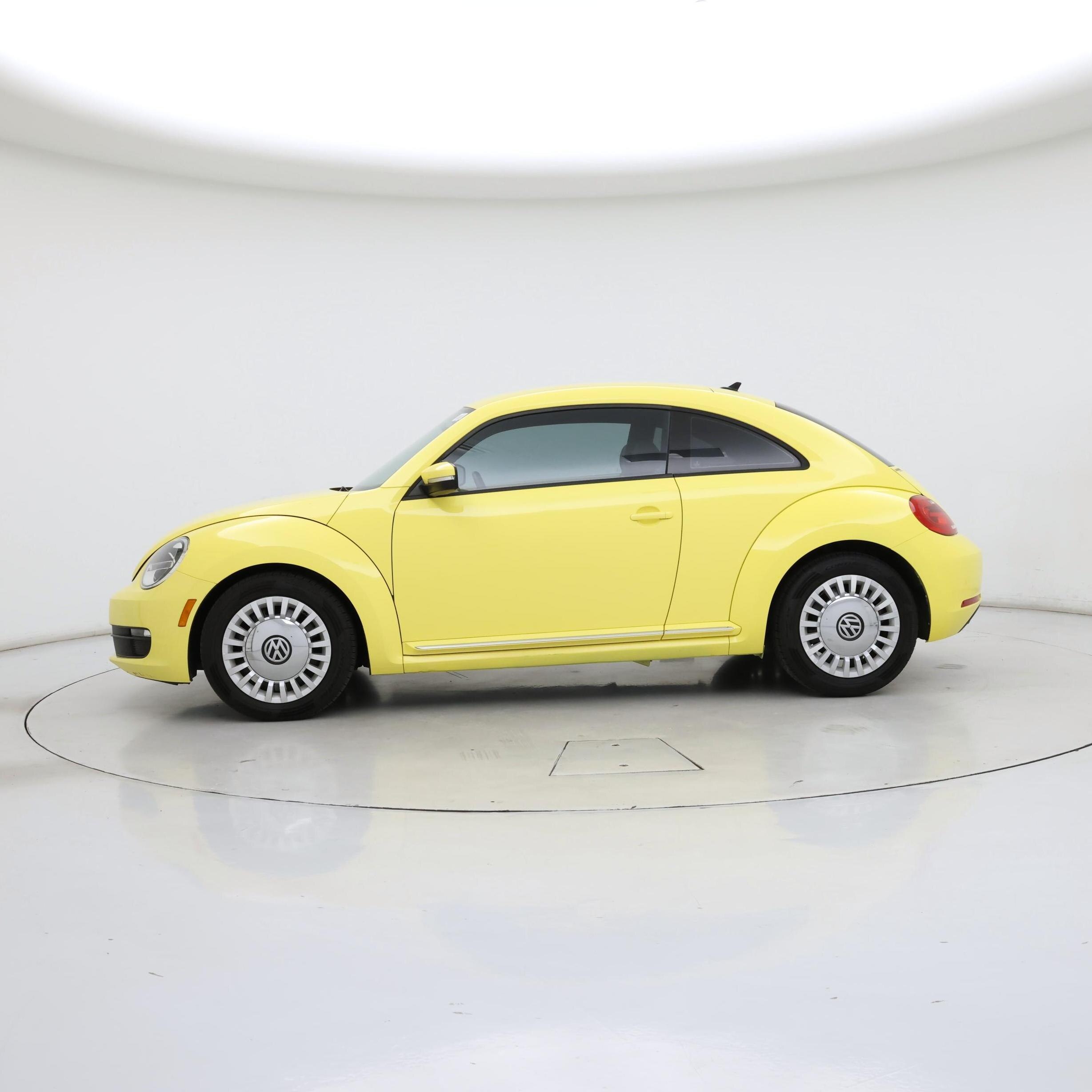 Thumbnail: 2014 Volkswagen Beetle - 3
