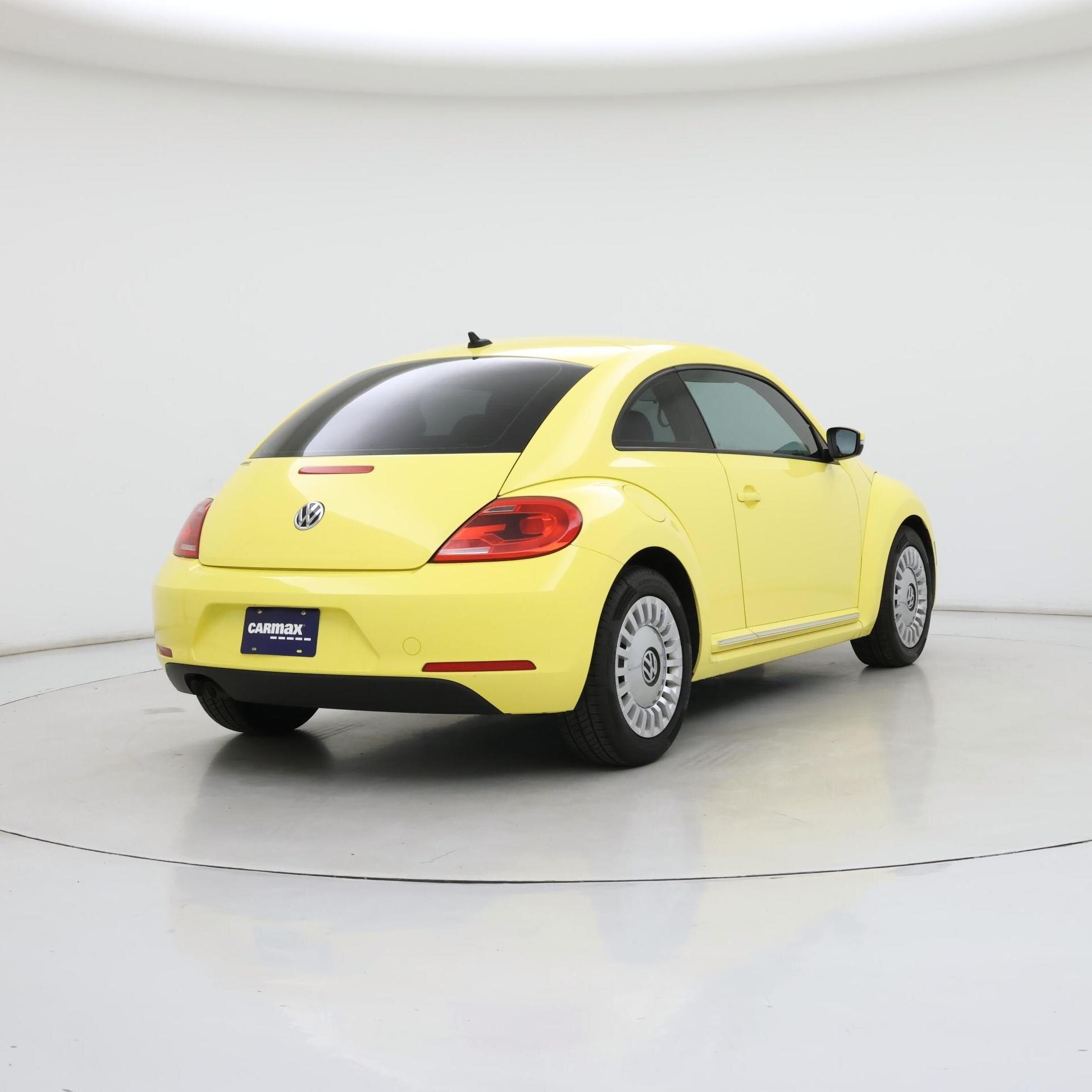 Thumbnail: 2014 Volkswagen Beetle - 8