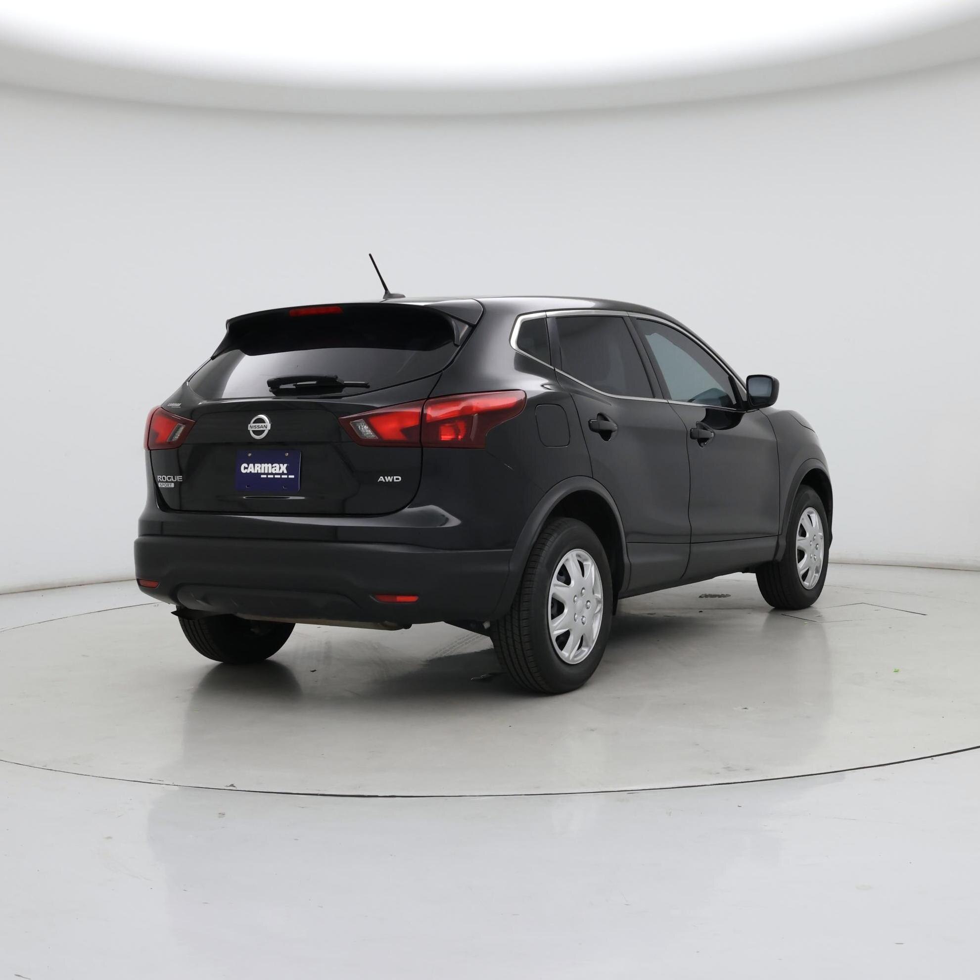 Thumbnail: 2018 Nissan Rogue Sport - 8