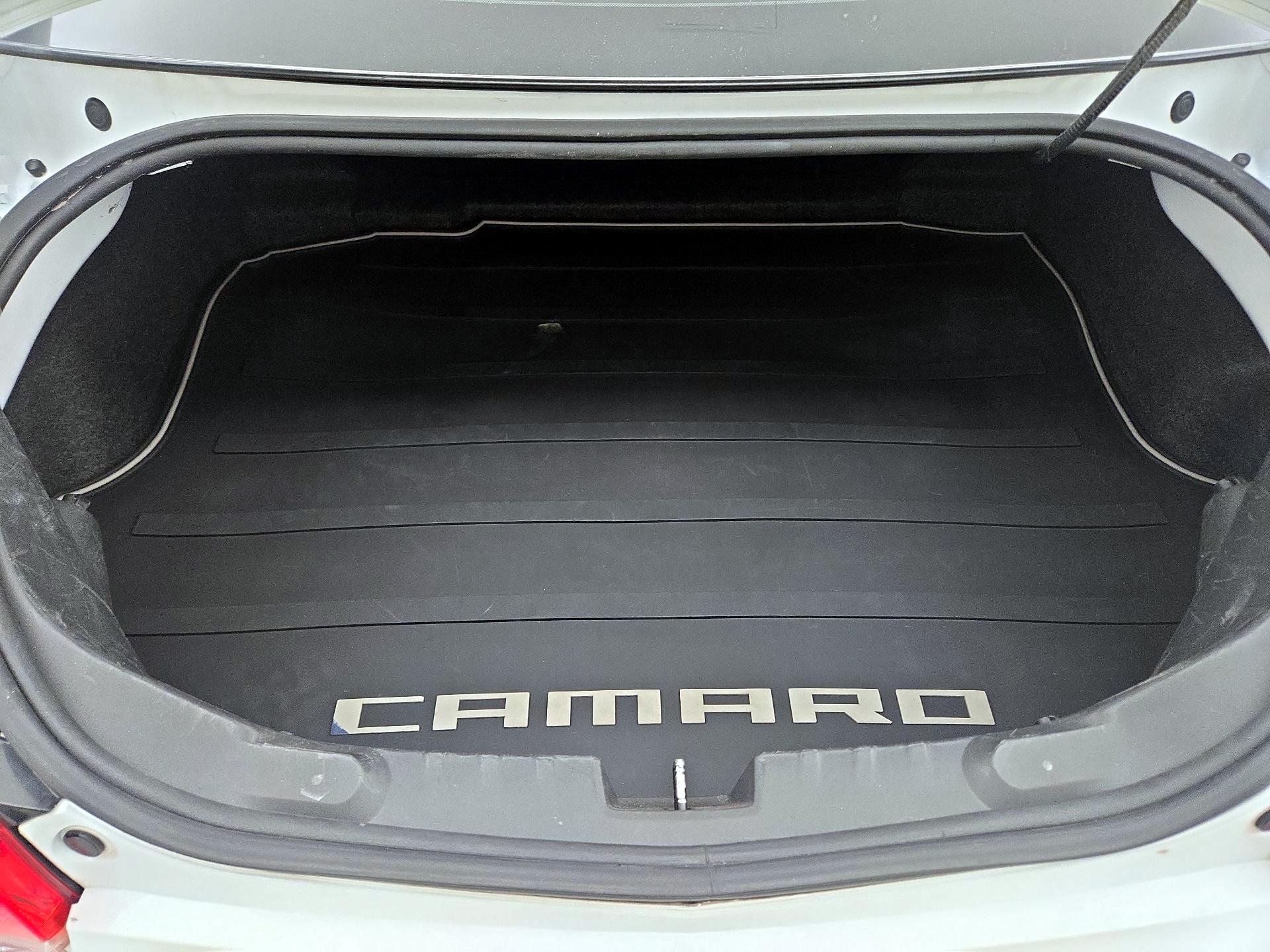 Thumbnail: 2015 Chevrolet Camaro - 18