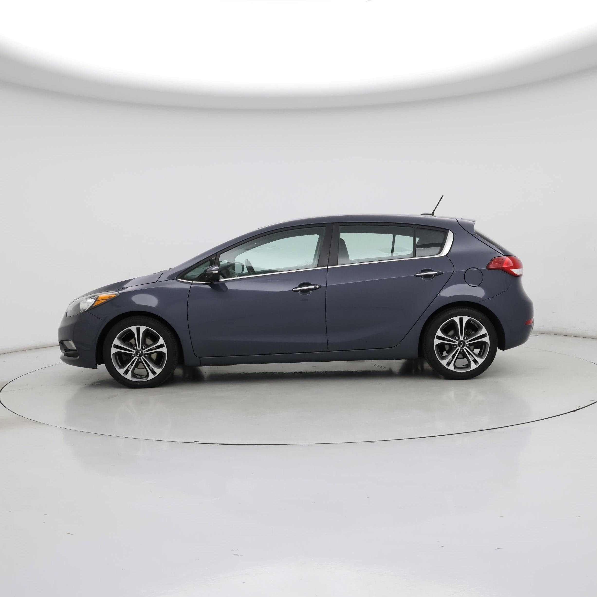 Thumbnail: 2016 Kia Forte - 3
