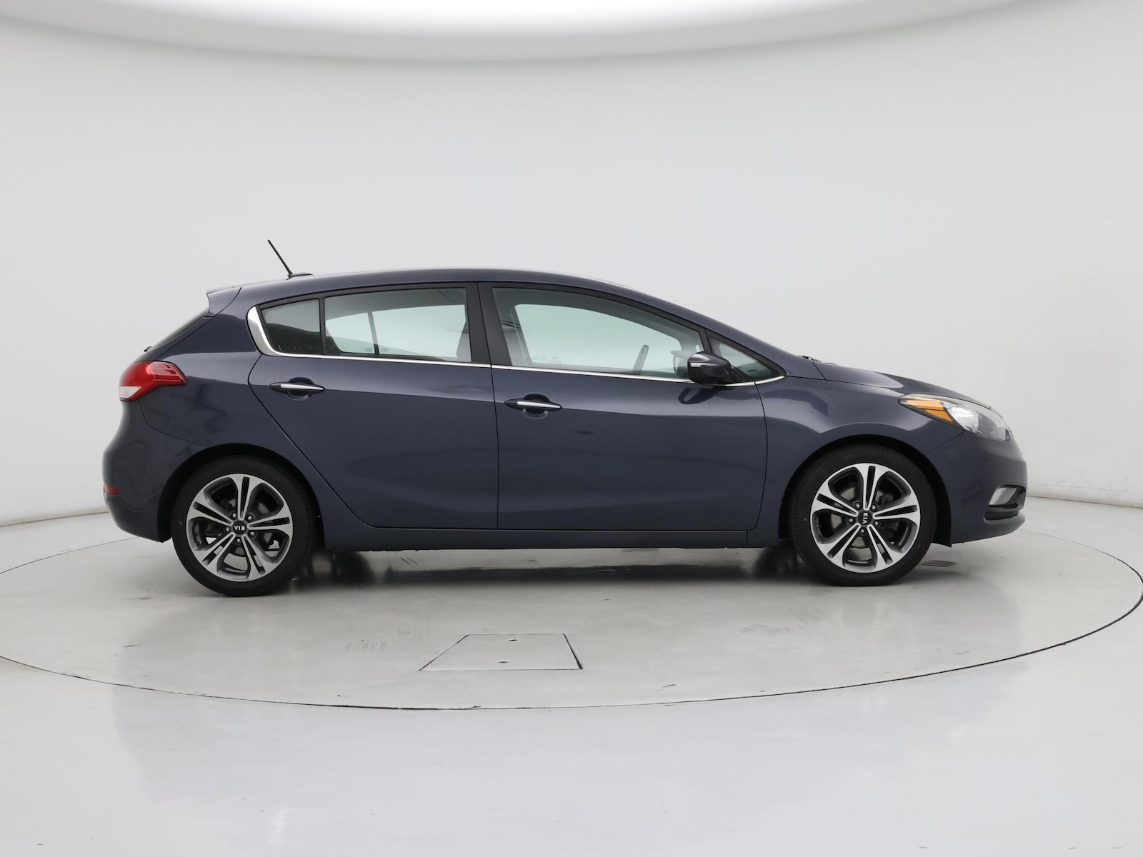 Image 8 of 2016 Kia Forte5 EX