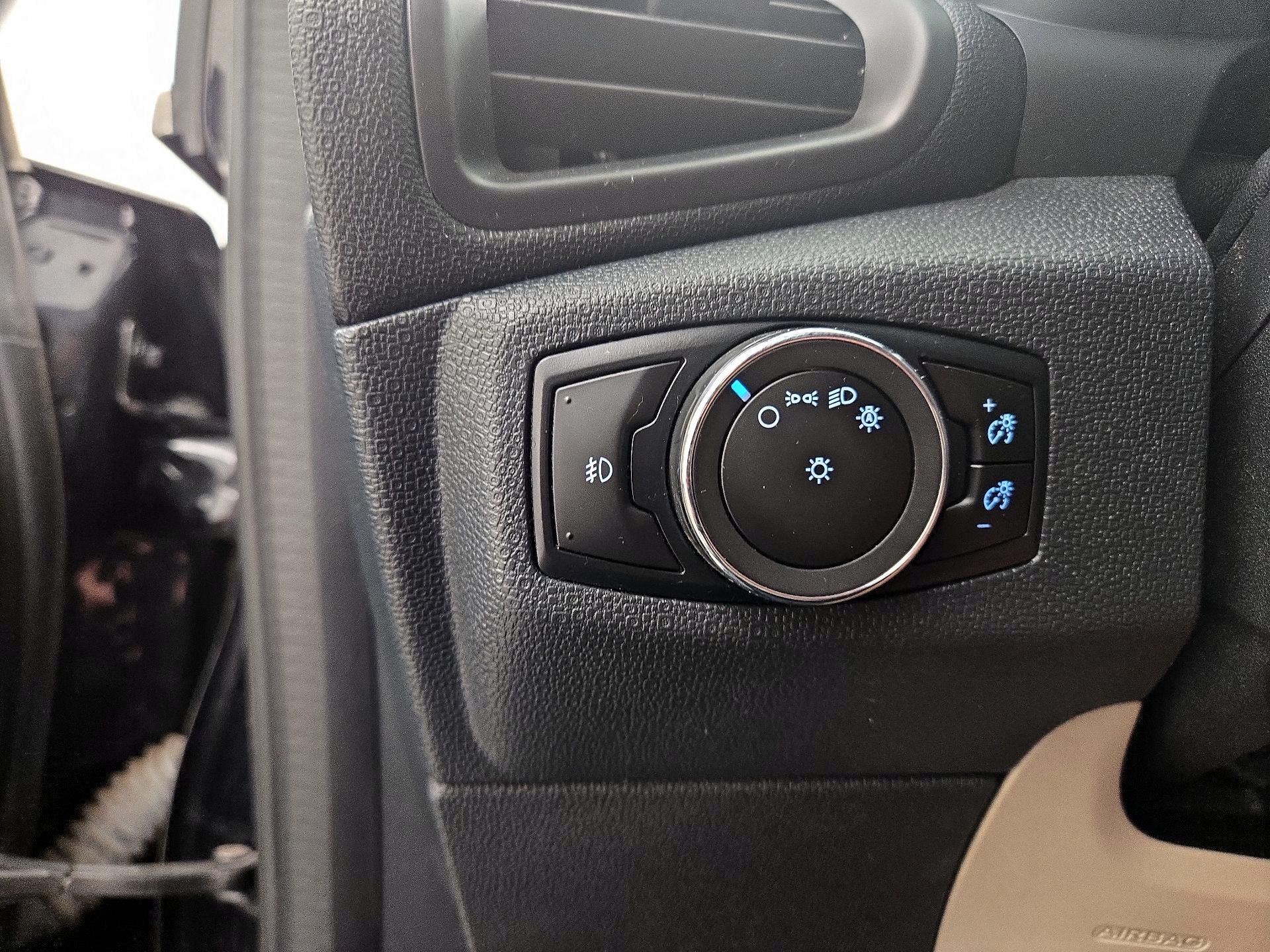 Thumbnail: 2018 Ford EcoSport - 13