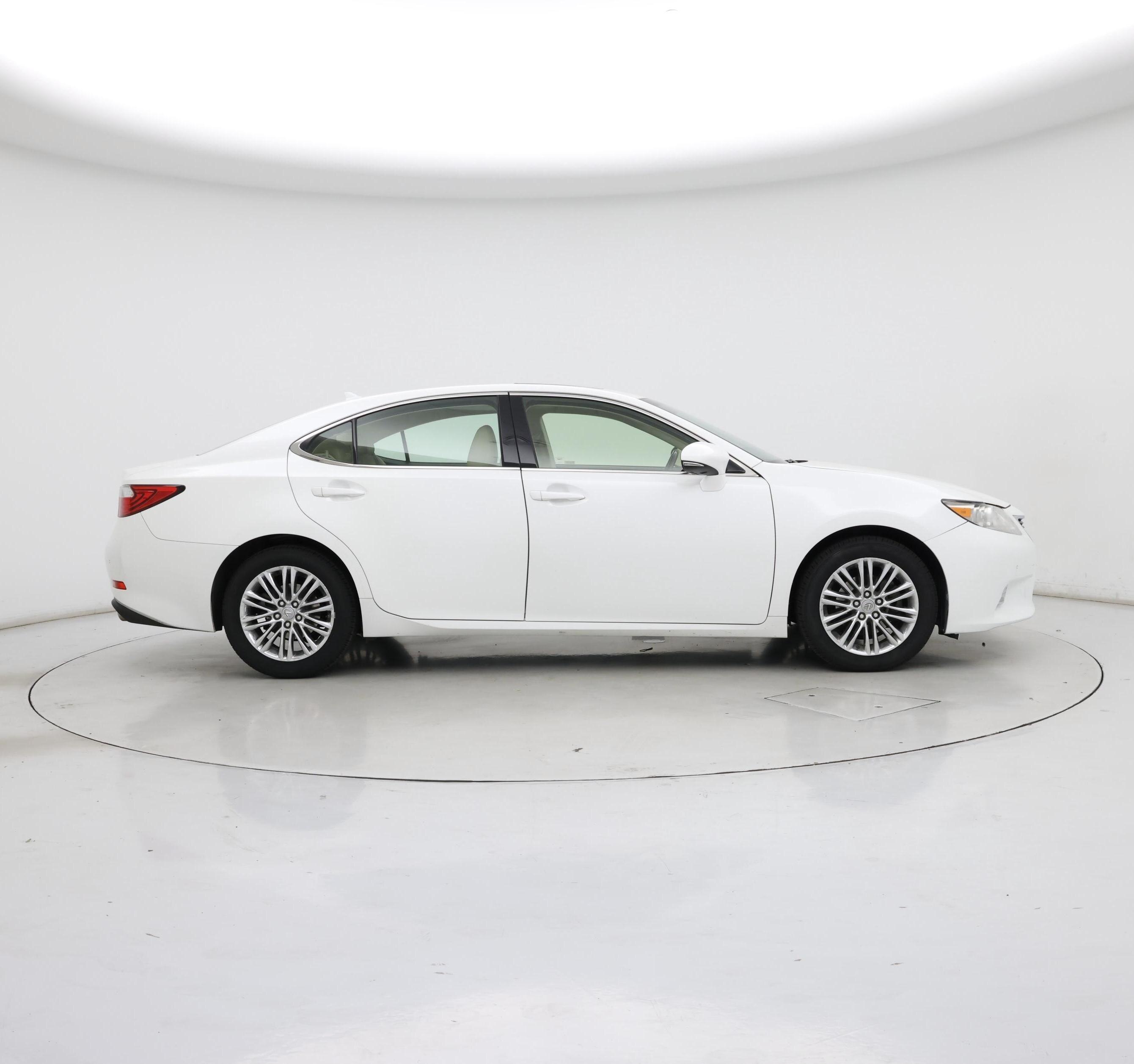 Thumbnail: 2013 Lexus ES - 7