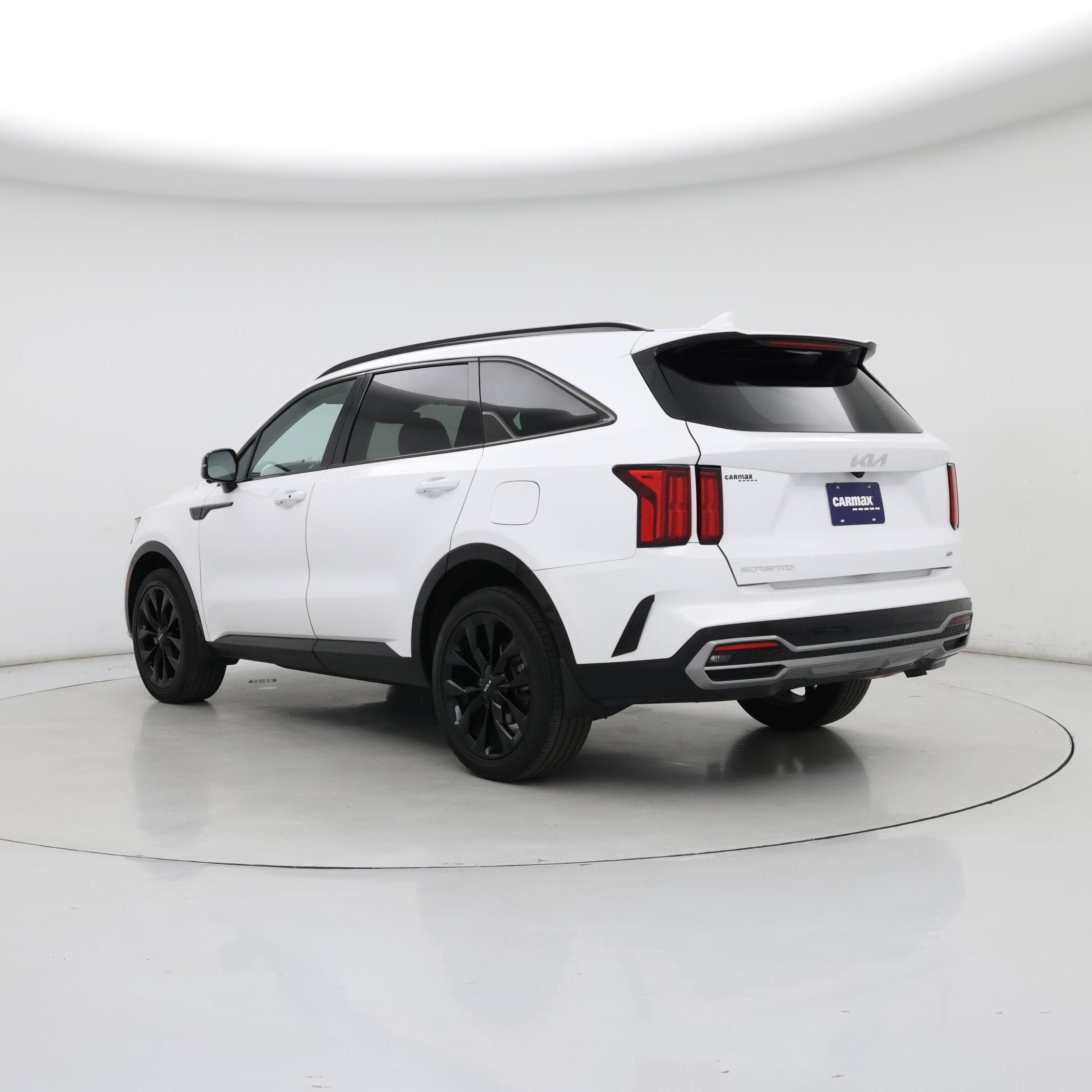 Thumbnail: 2023 Kia Sorento - 2