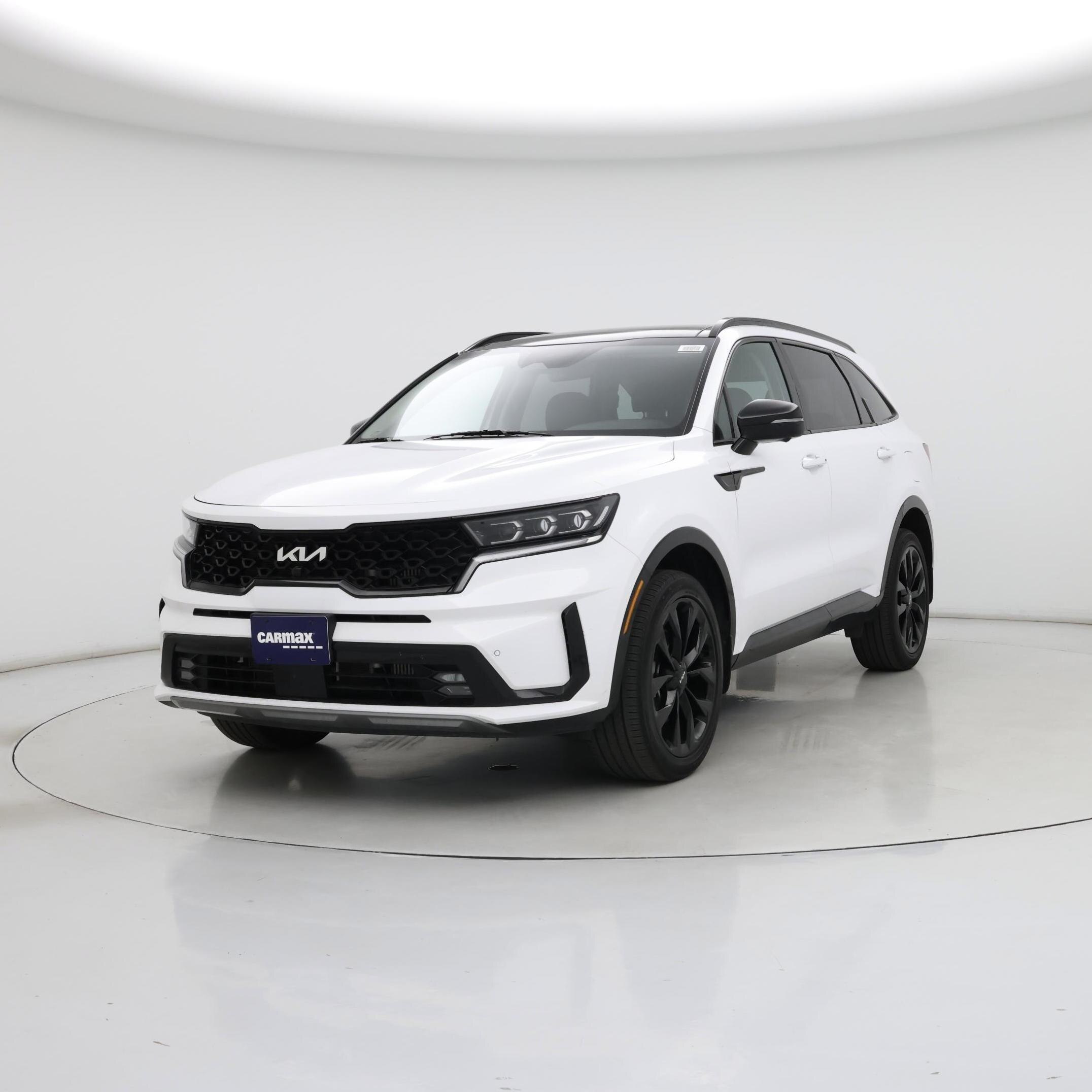 Thumbnail: 2023 Kia Sorento - 4