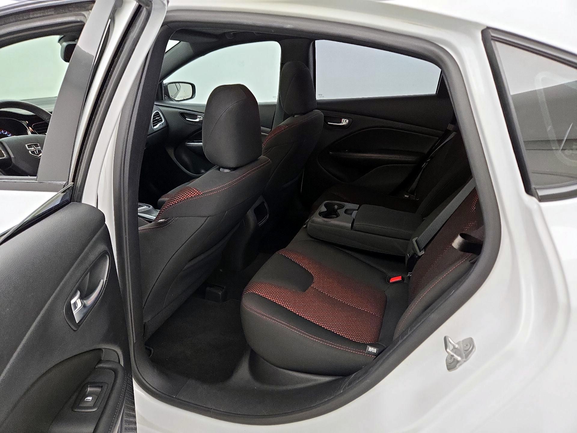 Thumbnail: 2016 Dodge Dart - 20