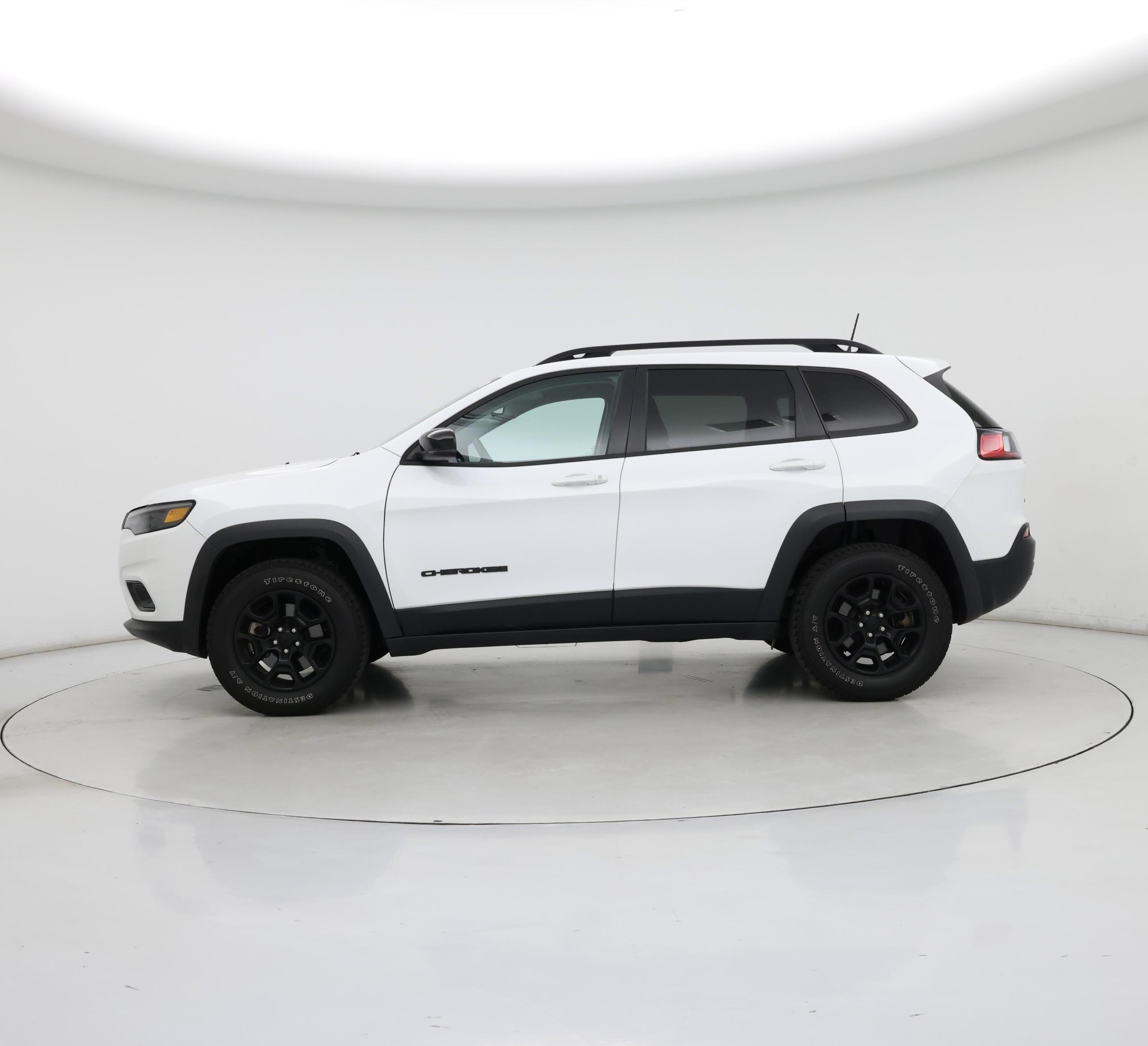 Thumbnail: 2022 Jeep Cherokee - 3
