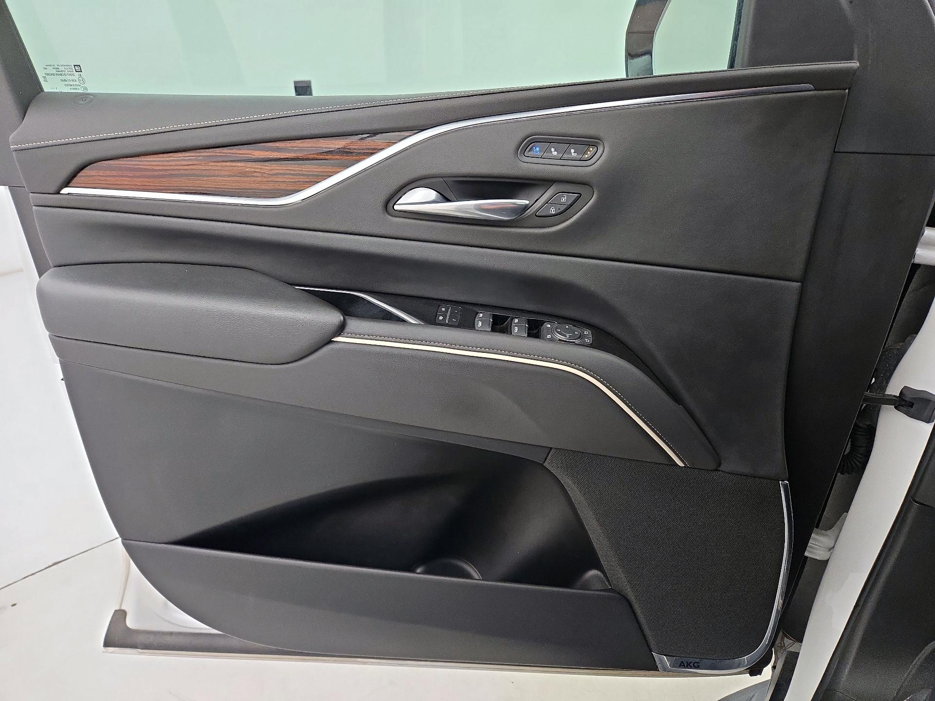 Thumbnail: 2022 Cadillac Escalade - 12