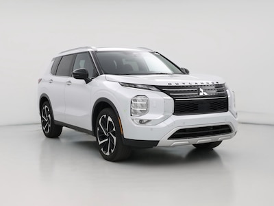 Silver 2024 Mitsubishi Outlander SE Black Edition