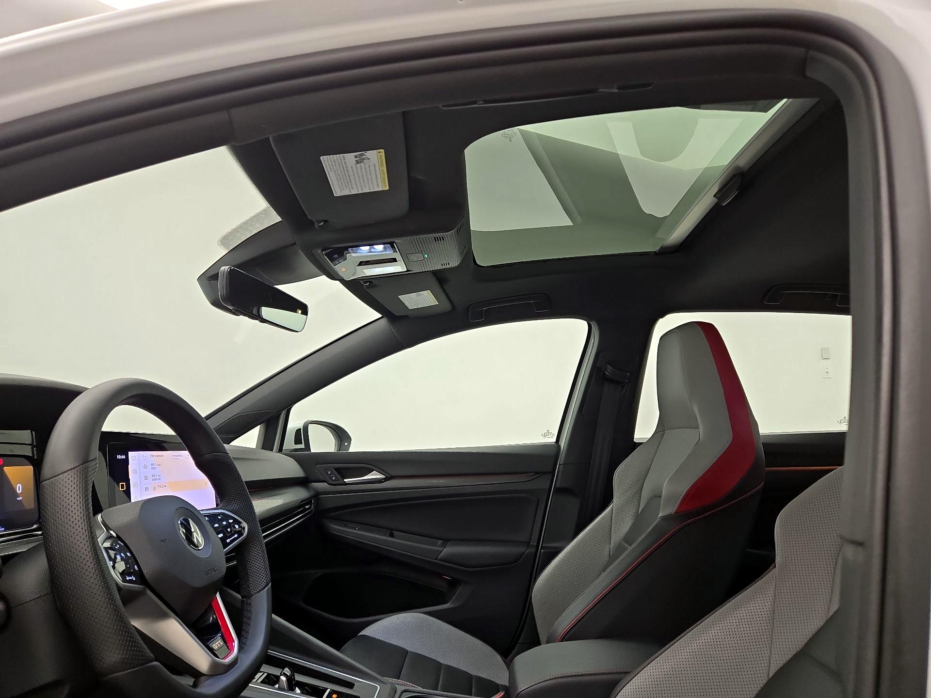 Thumbnail: 2022 Volkswagen Golf - 19