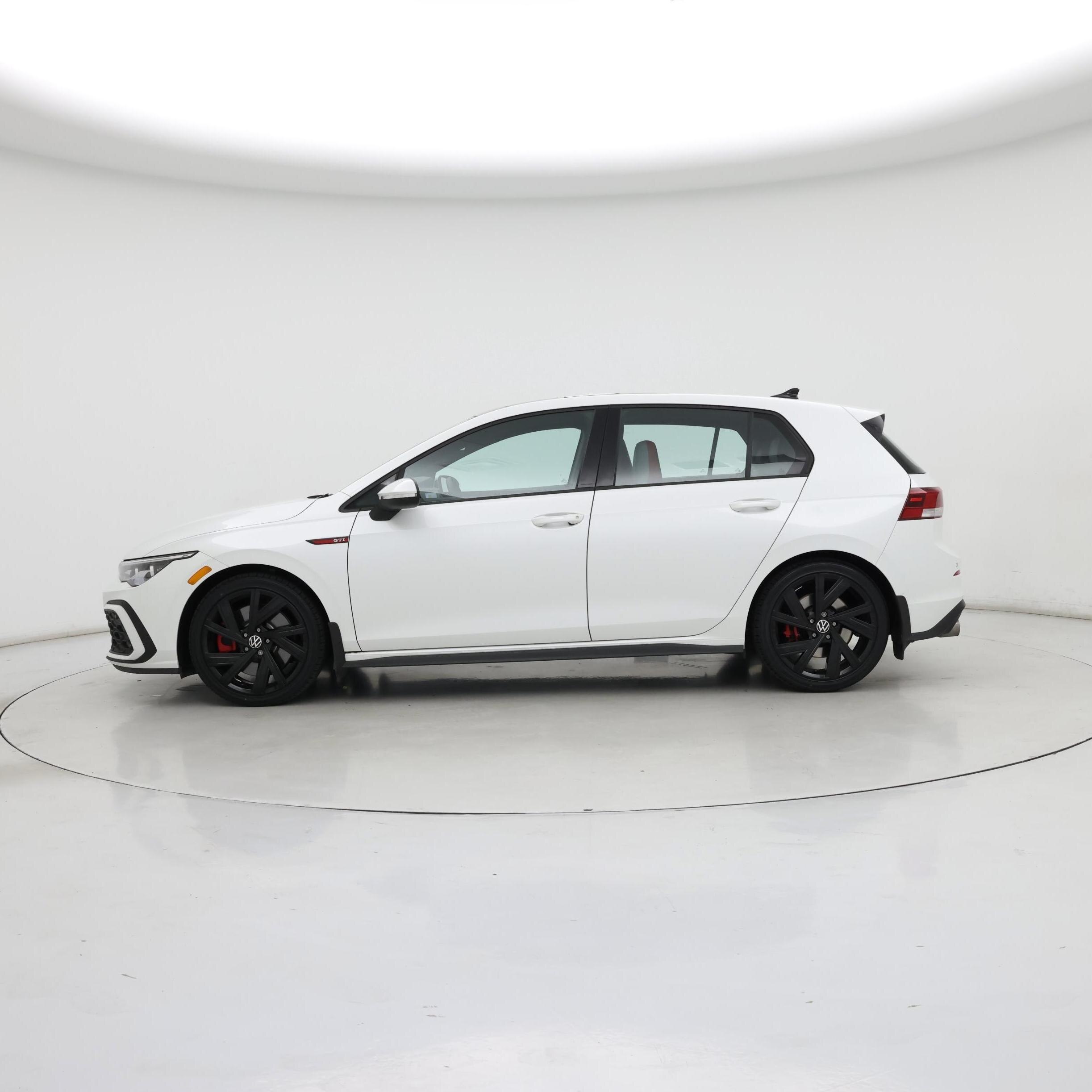 Thumbnail: 2022 Volkswagen Golf - 3