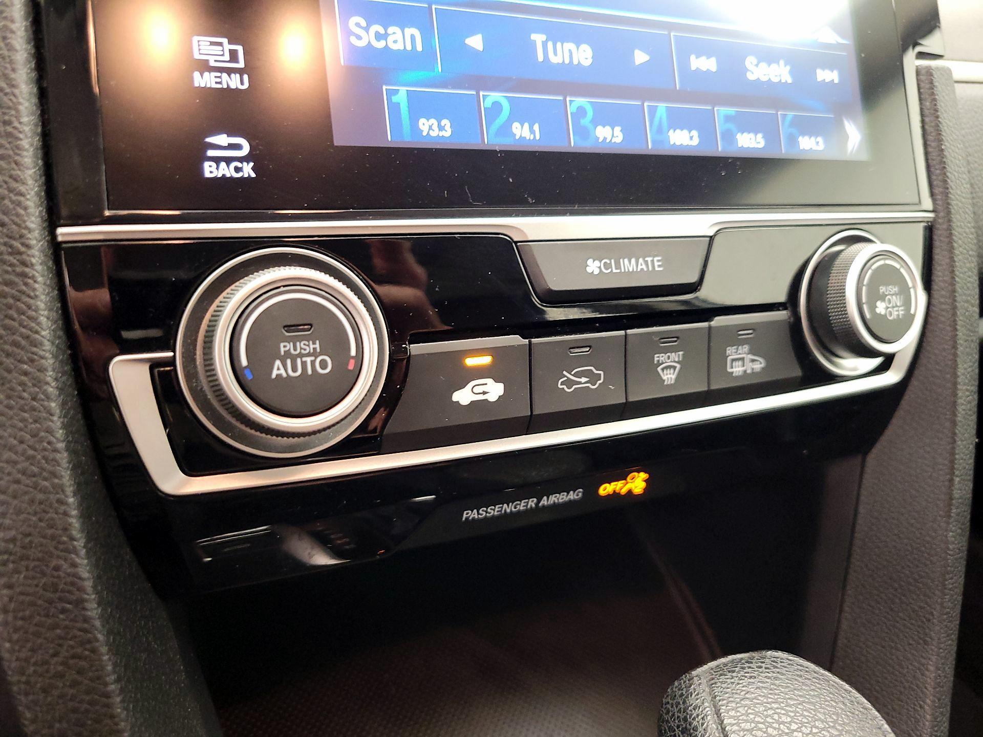 Thumbnail: 2016 Honda Civic - 16