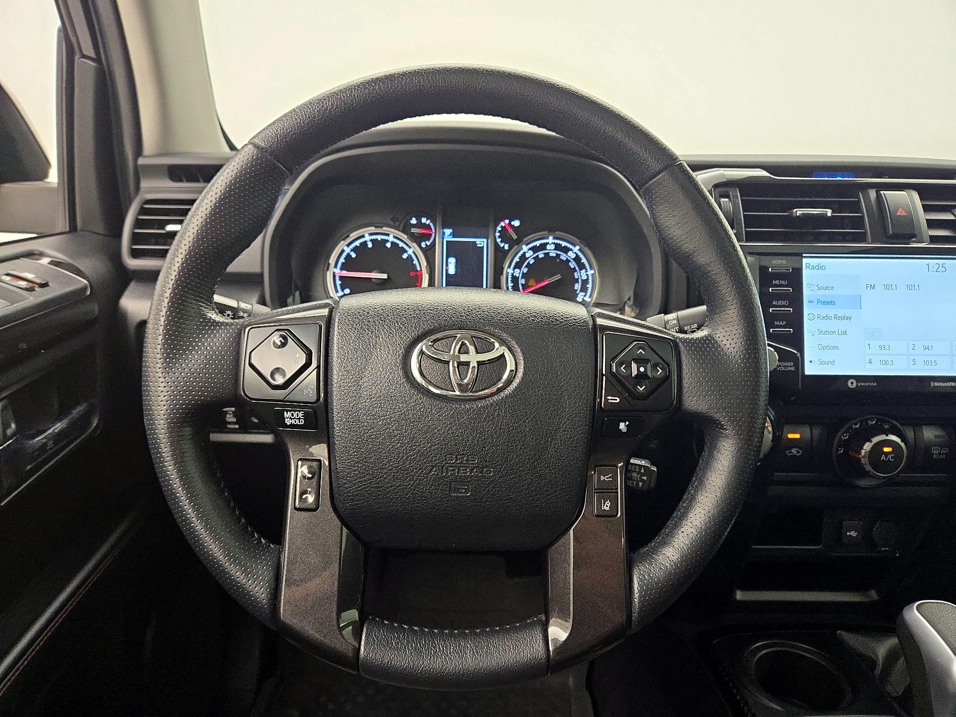 Thumbnail: 2023 Toyota 4Runner - 10