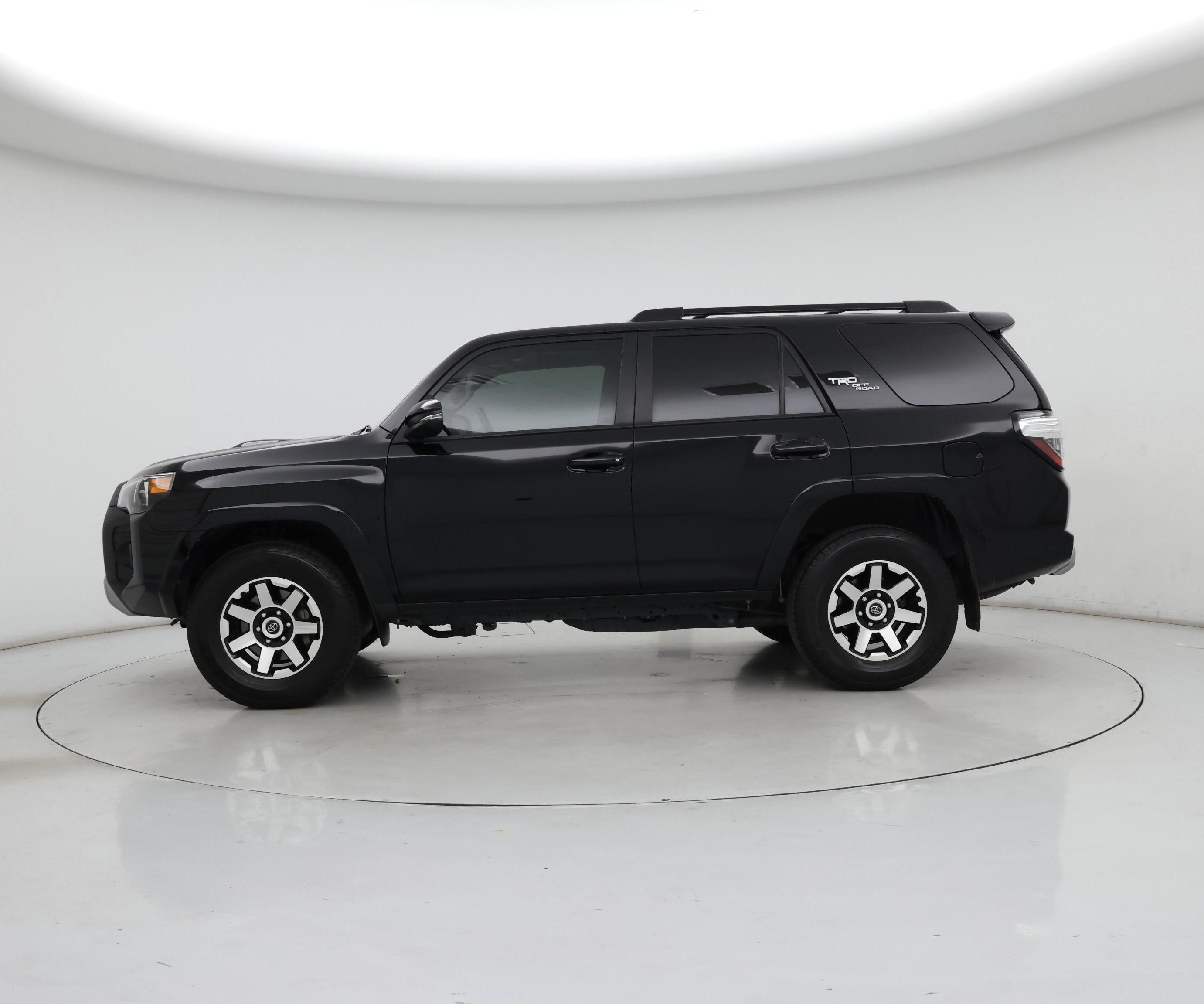 Thumbnail: 2023 Toyota 4Runner - 3