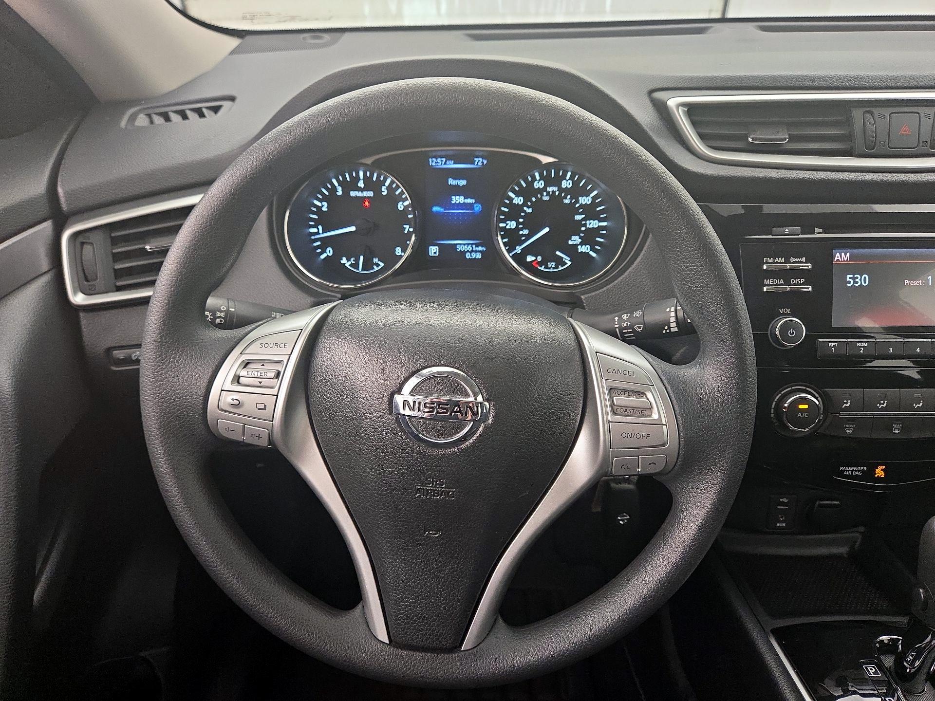 Thumbnail: 2015 Nissan Rogue - 10