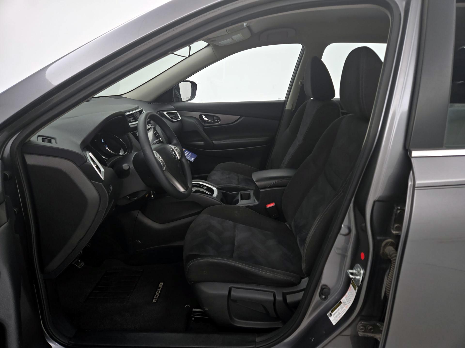 Thumbnail: 2015 Nissan Rogue - 11