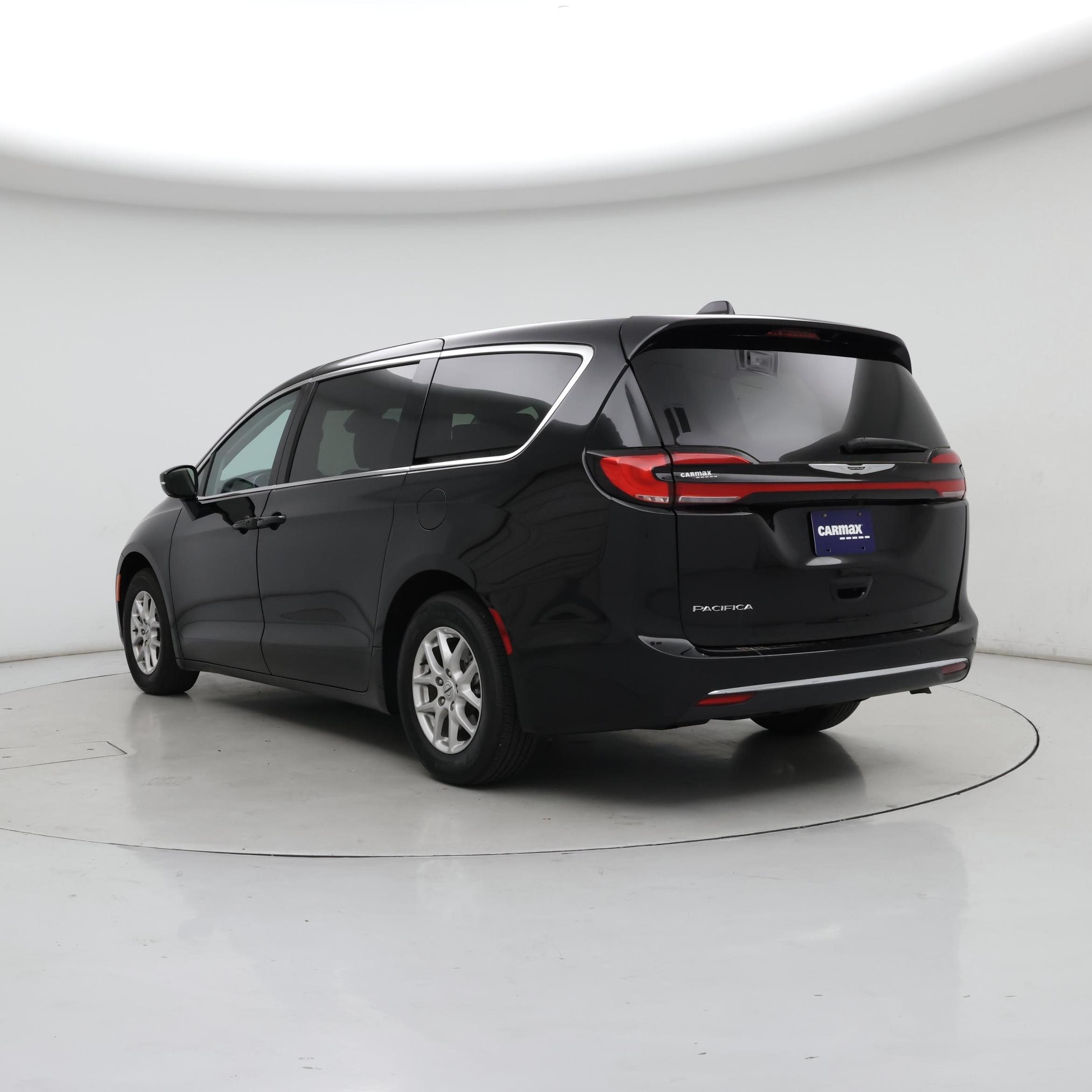 Thumbnail: 2024 Chrysler Pacifica - 2