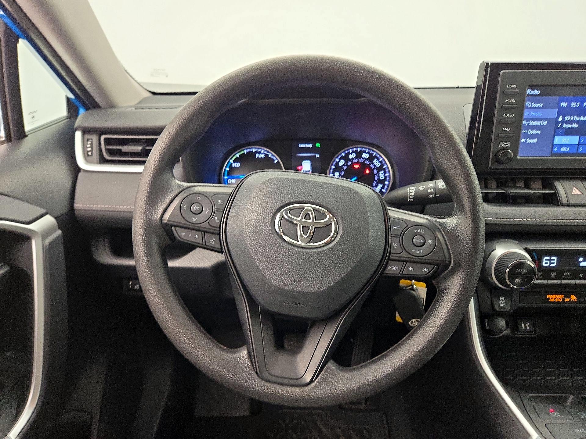 Thumbnail: 2019 Toyota RAV4 - 10