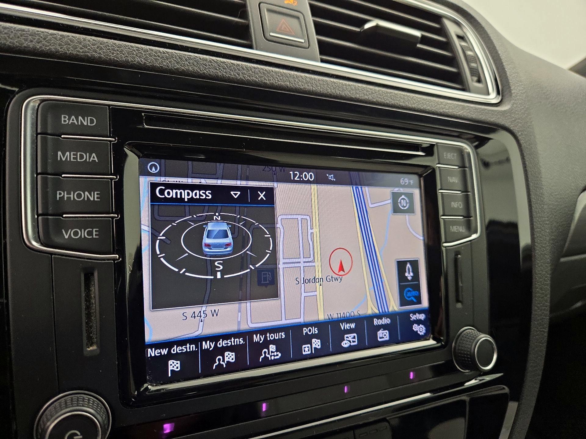 Thumbnail: 2016 Volkswagen Jetta - 14