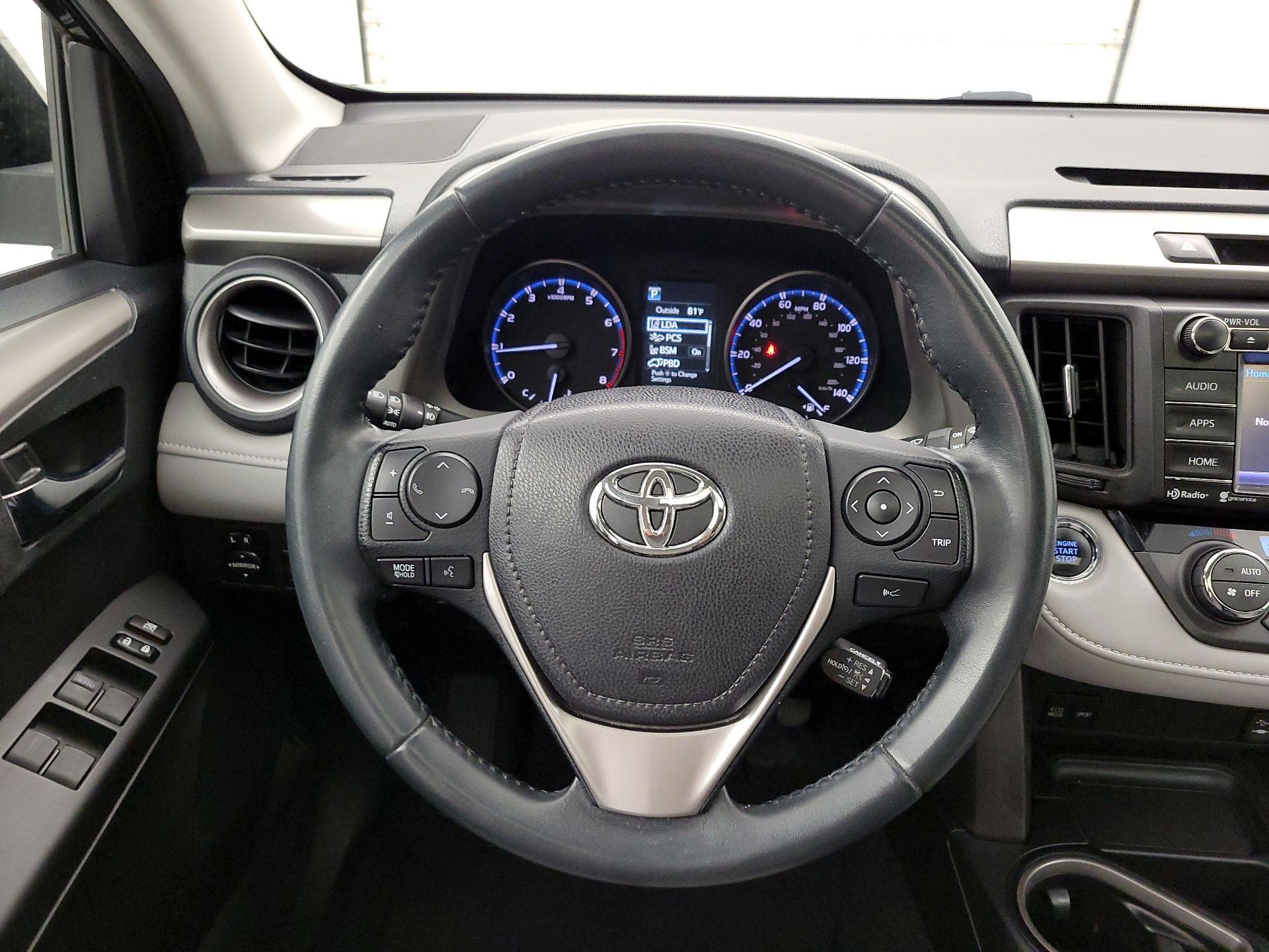 Thumbnail: 2017 Toyota RAV4 - 10