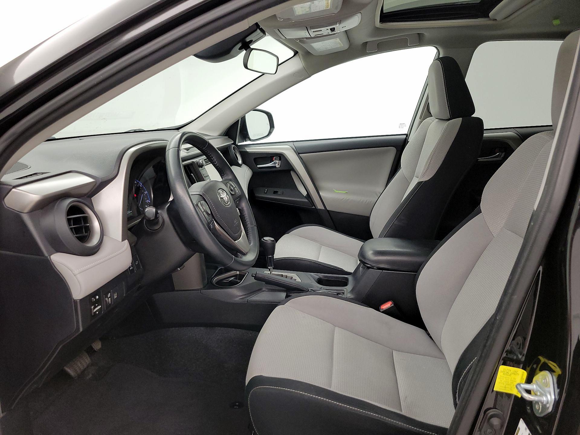 Thumbnail: 2017 Toyota RAV4 - 11