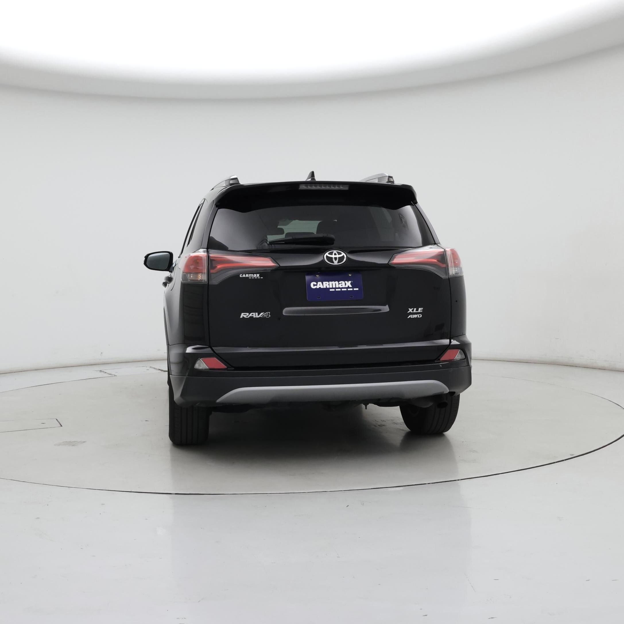 Thumbnail: 2017 Toyota RAV4 - 6