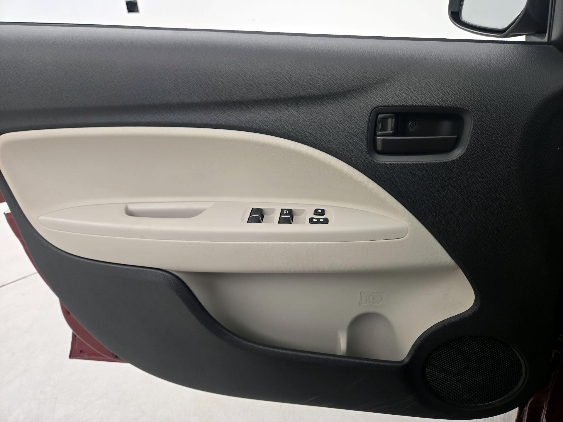 Thumbnail: 2017 Mitsubishi Mirage G4 - 12