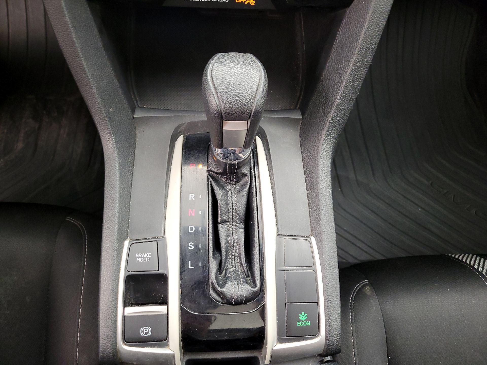 Thumbnail: 2016 Honda Civic - 16