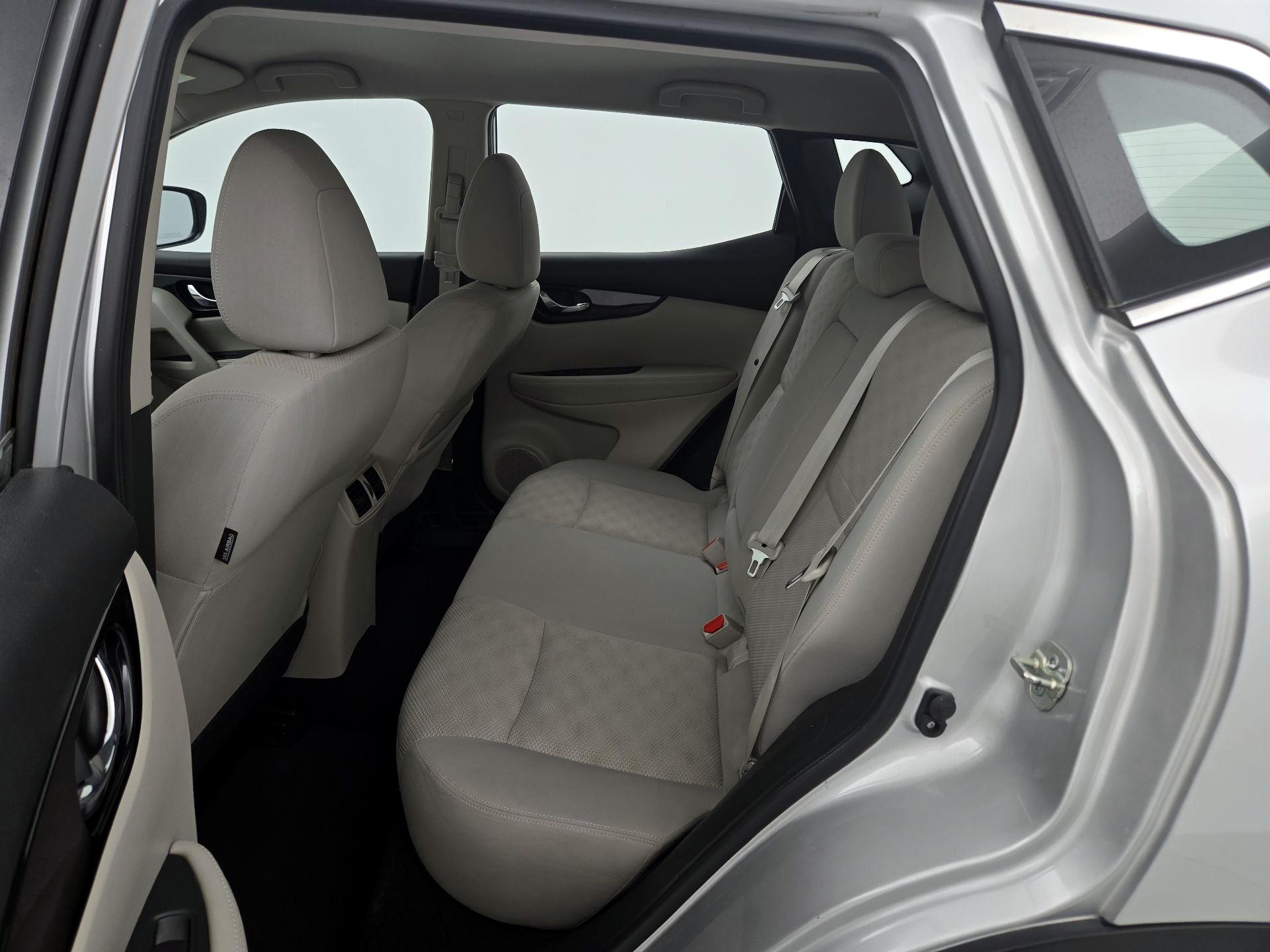 Thumbnail: 2019 Nissan Rogue Sport - 19